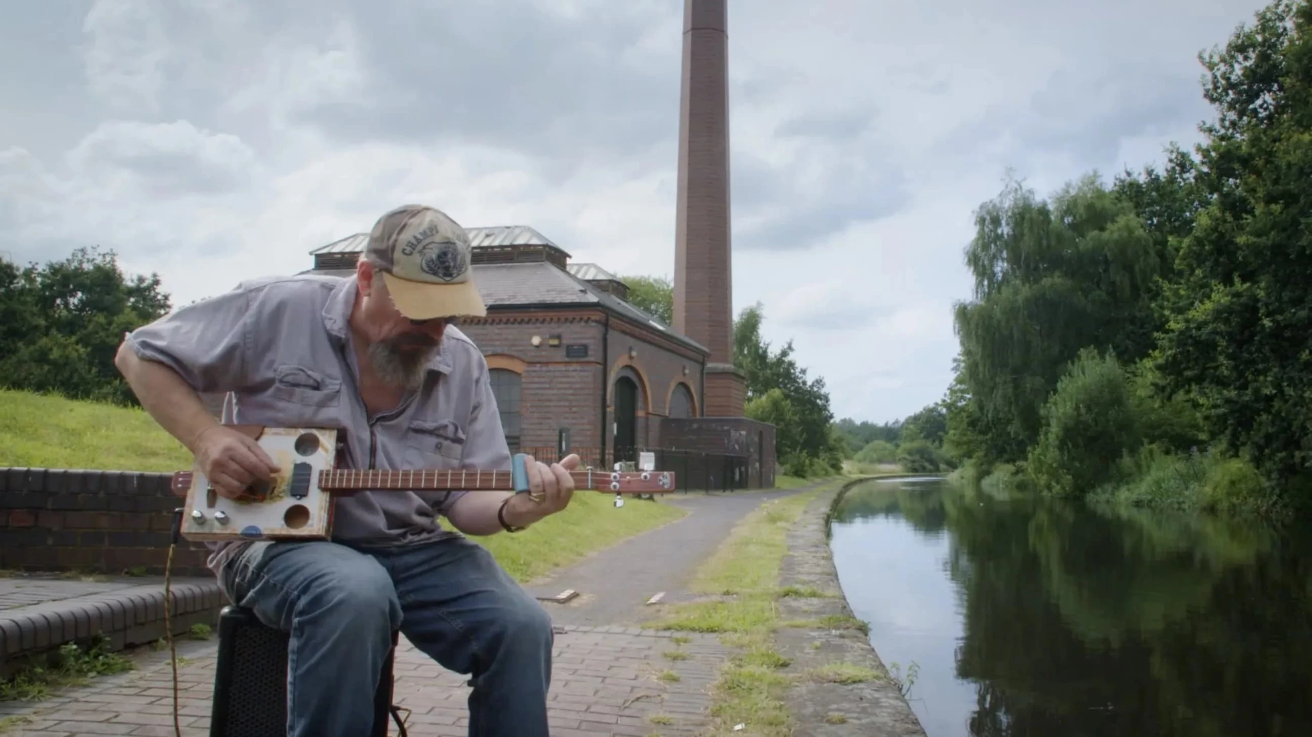 Cigar Box Blues - The Makers of a Revolution