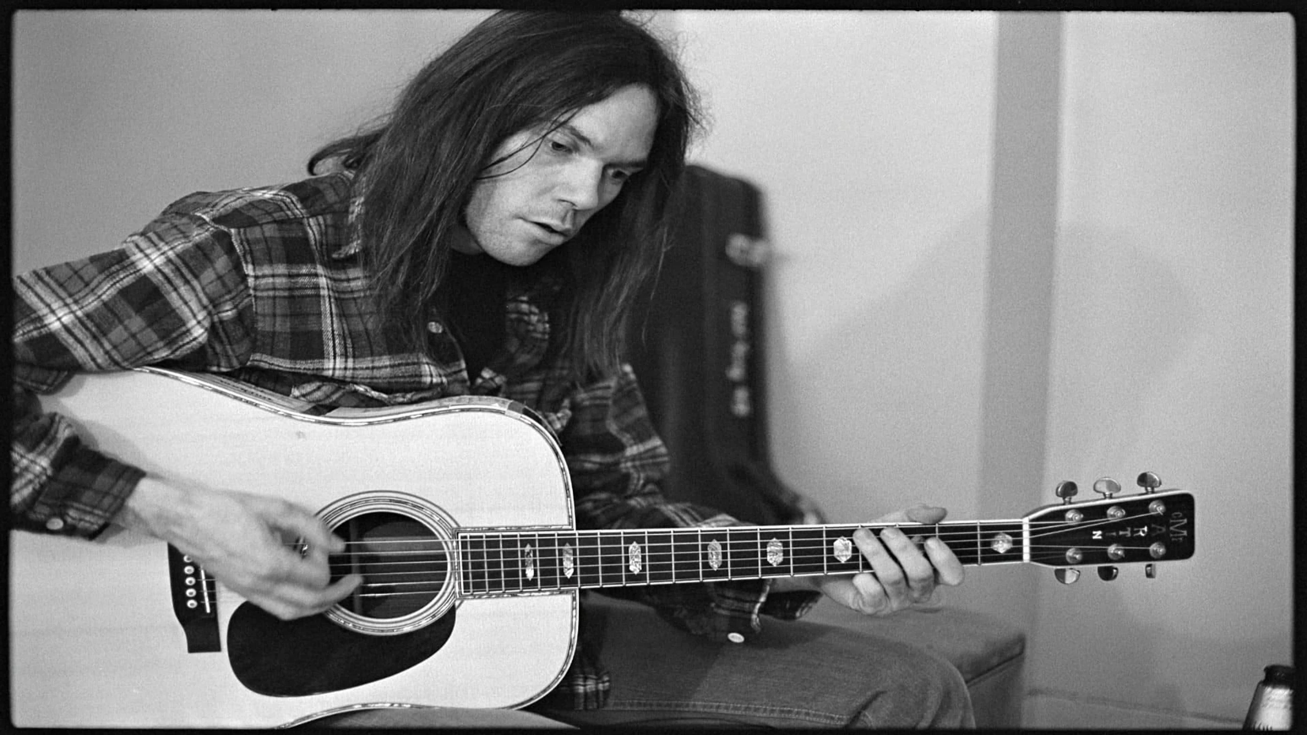 Neil Young - Live at Massey Hall 1971