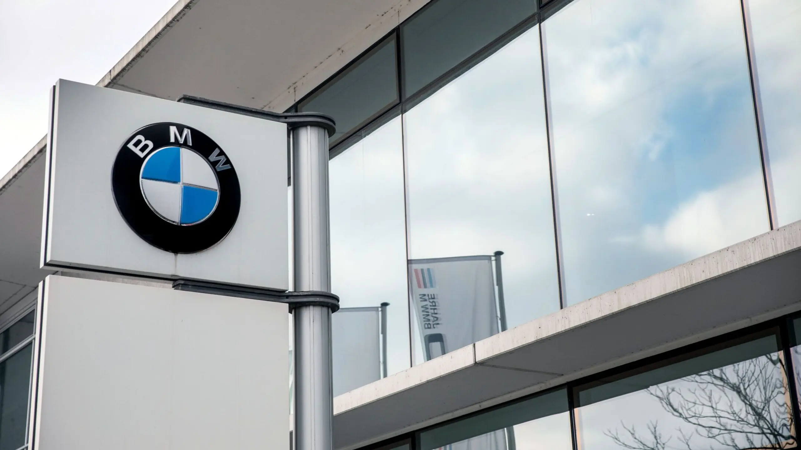 Die BMW Österreich Holding ist nach Umsätzen gemessen das zehntgrößte Unternehmen Österreichs.