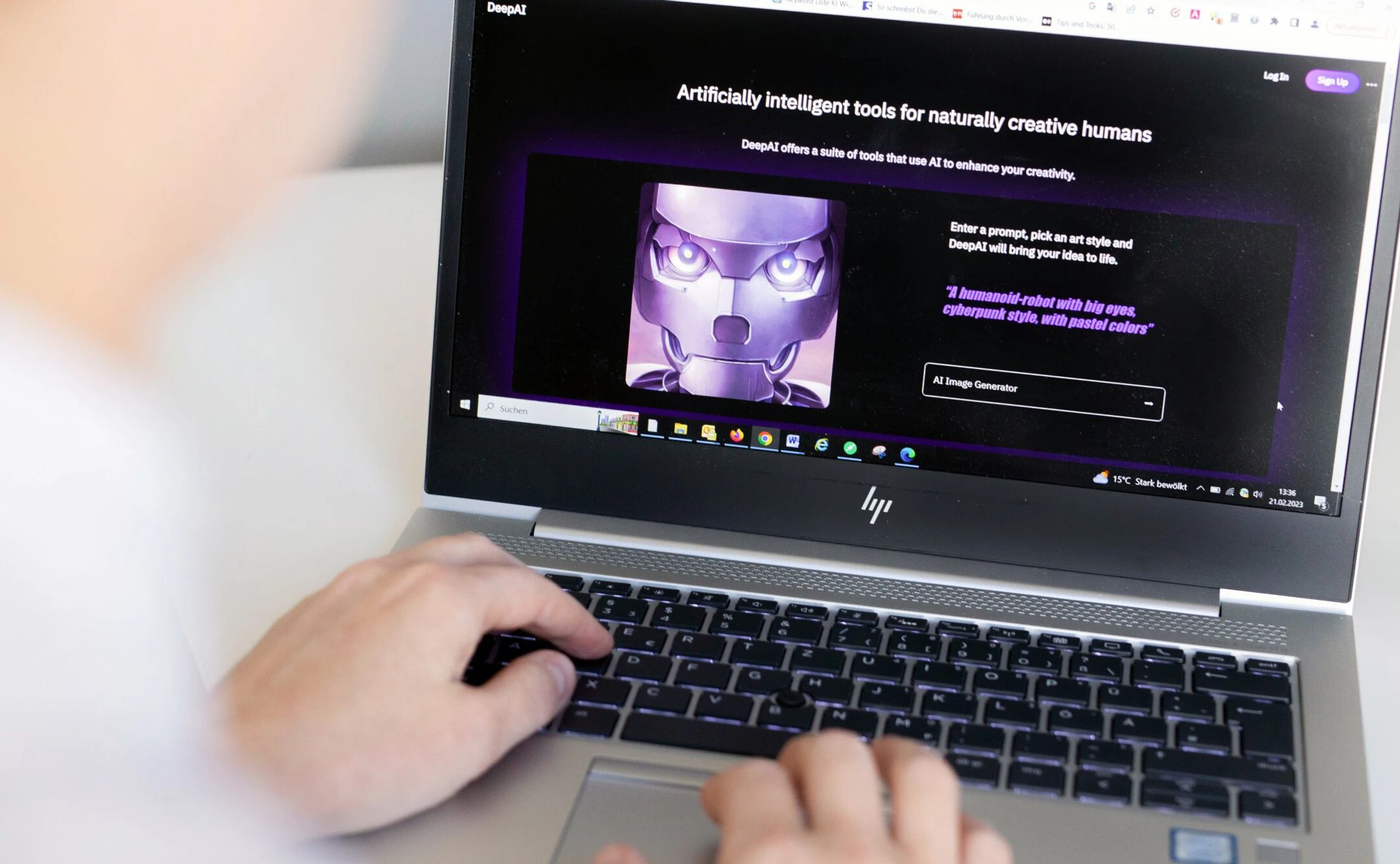 DeepAI auf Laptop geöffnet