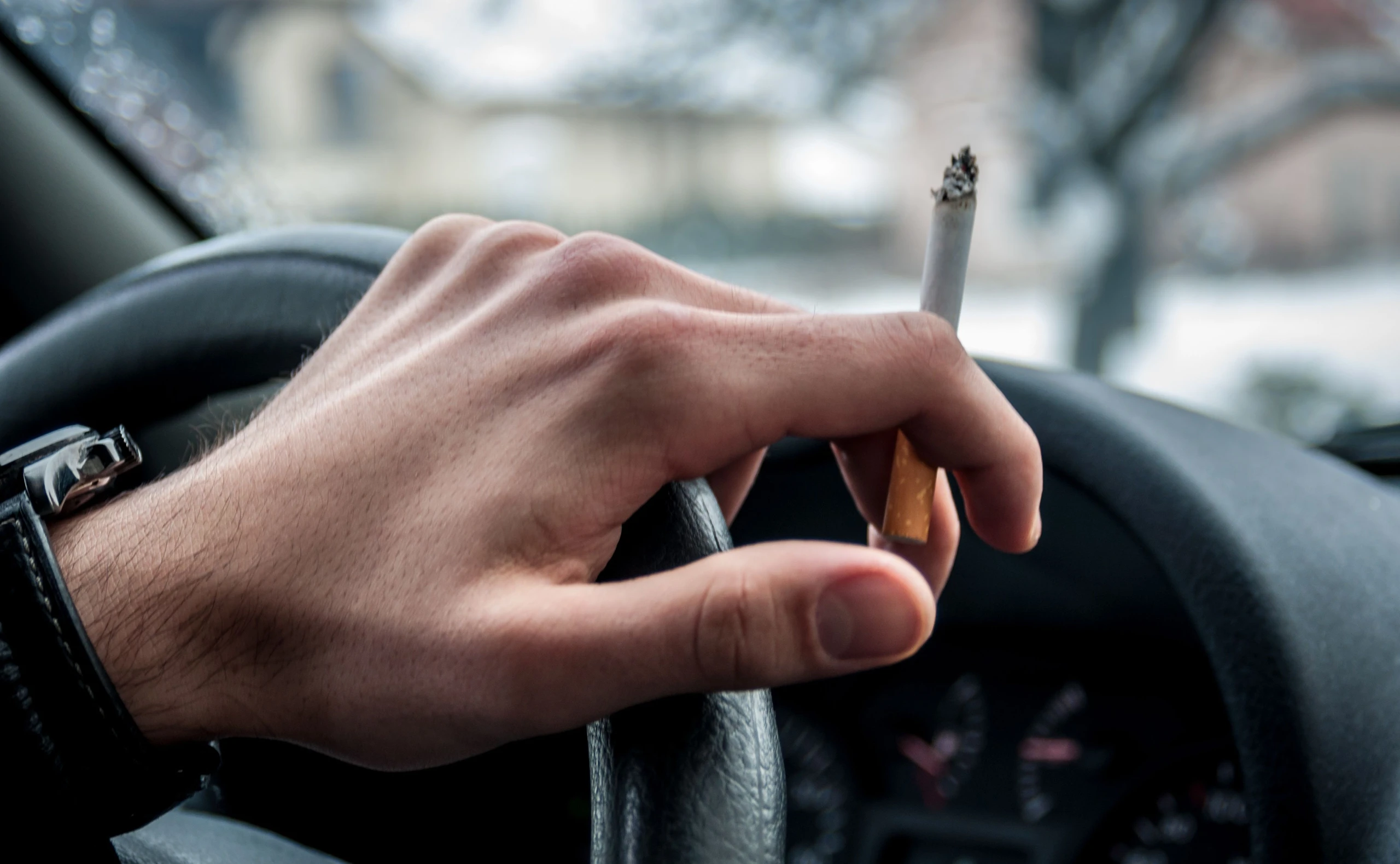Aus dem Auto geworfener Müll kann teuer kommen