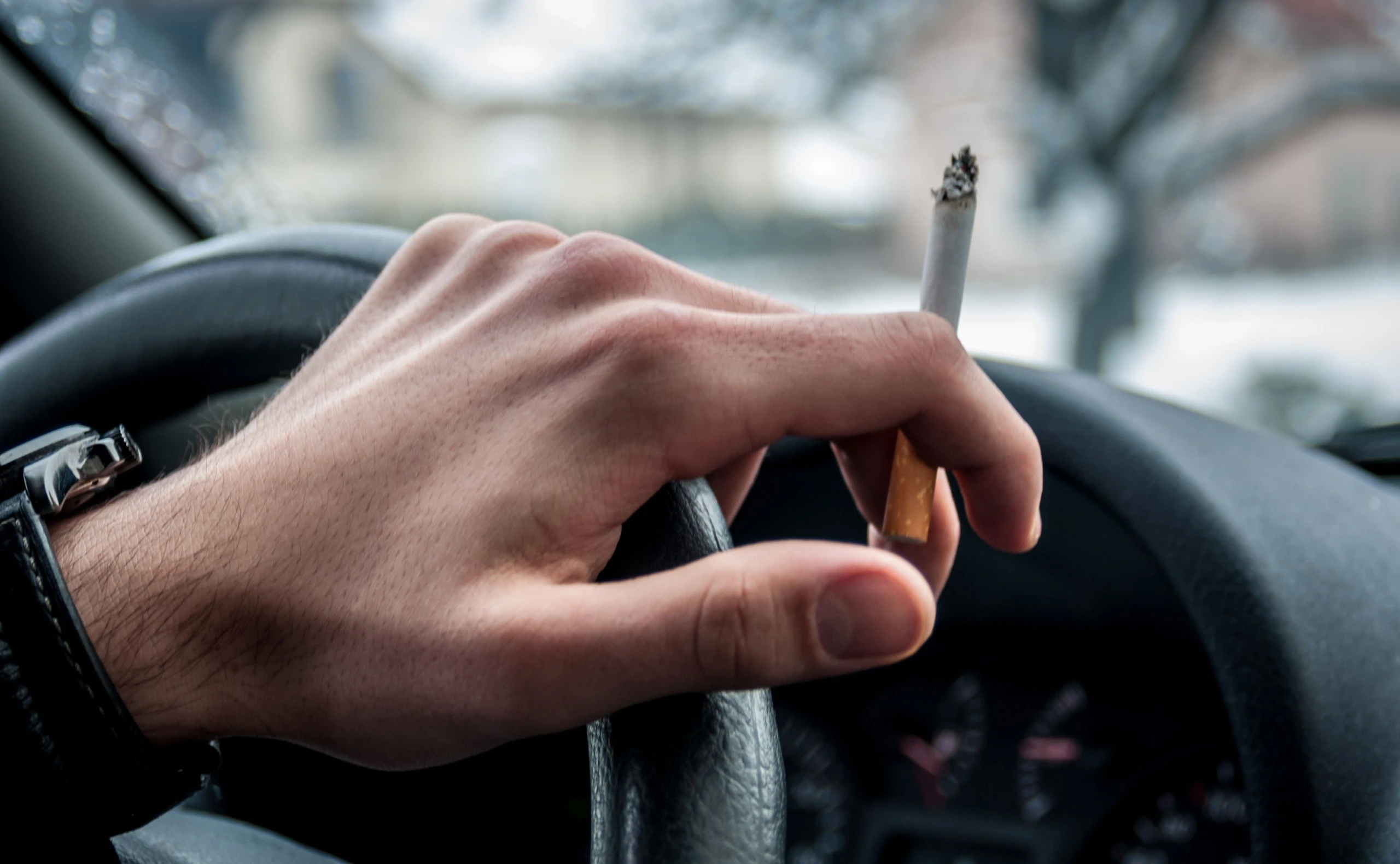 Aus dem Auto geworfener Müll kann teuer kommen