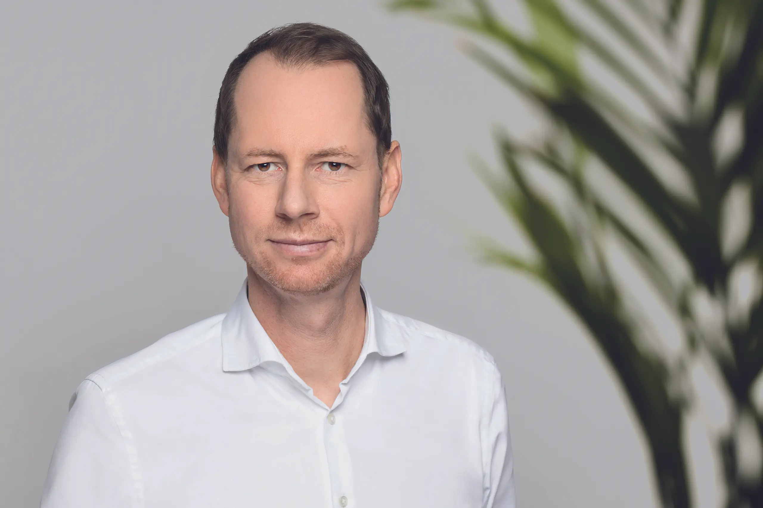 Zur Person. JÜRGEN NAGELER ist Vorstand der buildings4future Immobilien AG. Er kann auf eine langjährige Expertise bei Bauherrenmodellen und im Immobilienbereich verweisen. Die Nachhaltigkeit ist dabei mit den Jahren immer stärker in den Fokus gerückt.