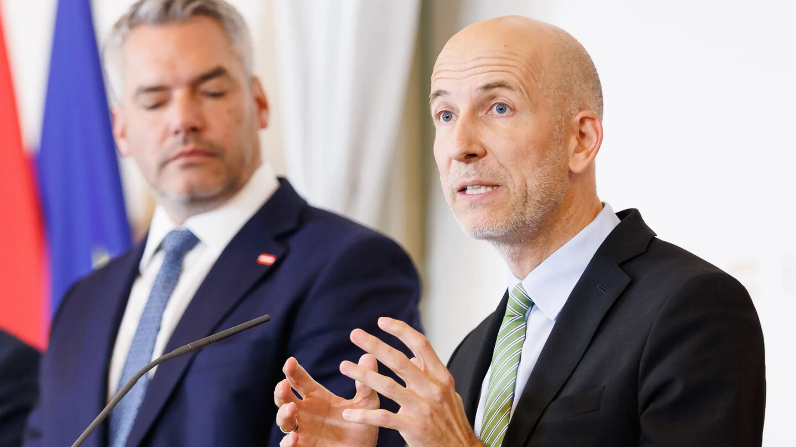 Bundeskanzler Karl Nehammer und Arbeitsminister Martin Kocher