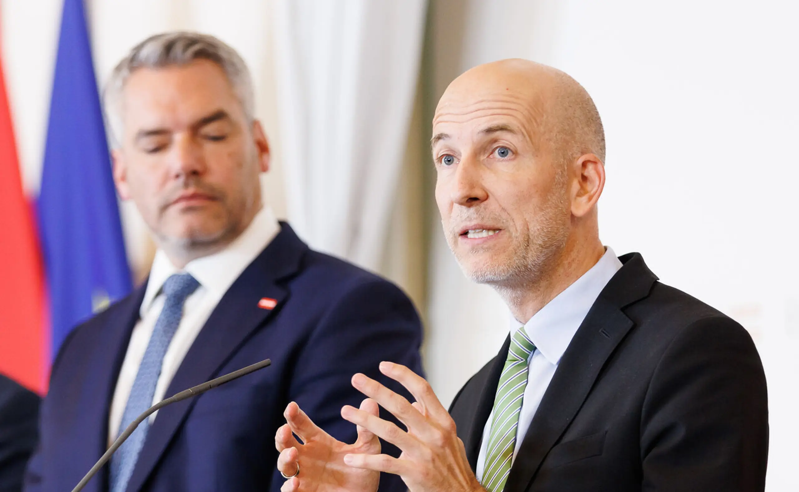 Bundeskanzler Karl Nehammer und Arbeitsminister Martin Kocher