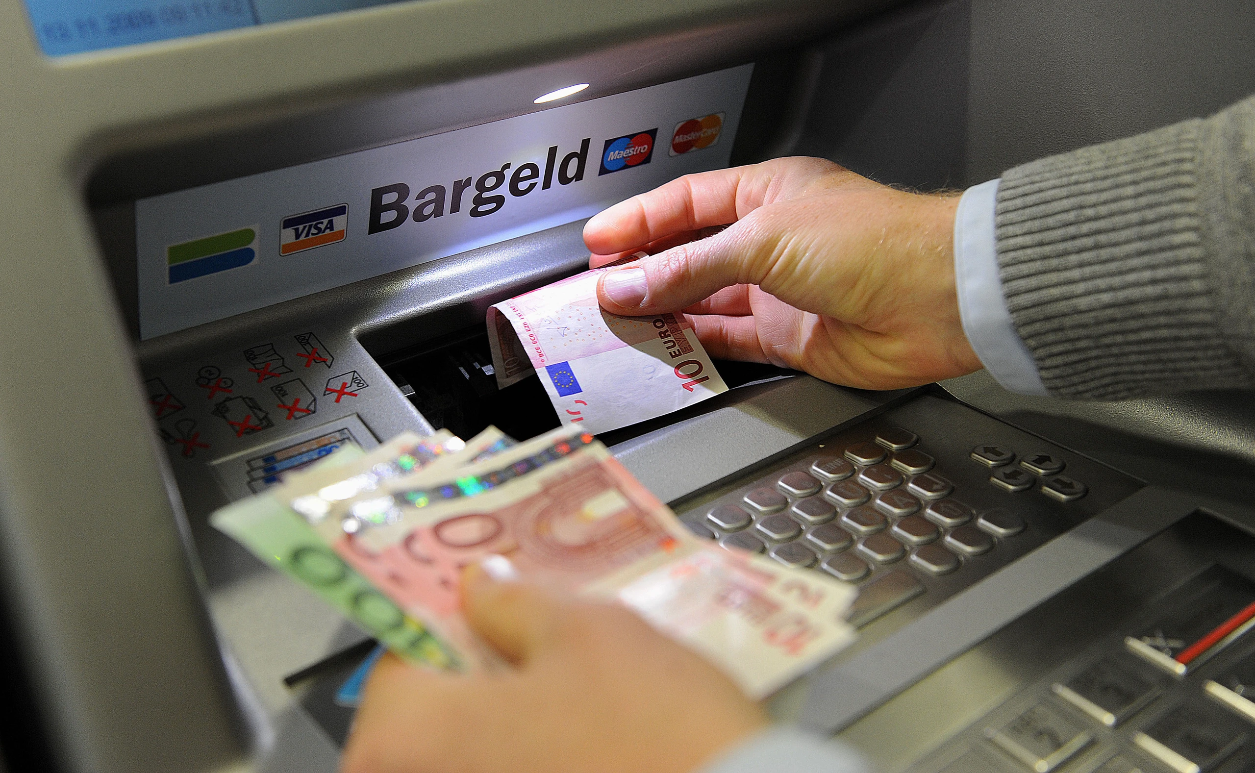 Reisetipp: Sicher Geld abheben im EU-Ausland