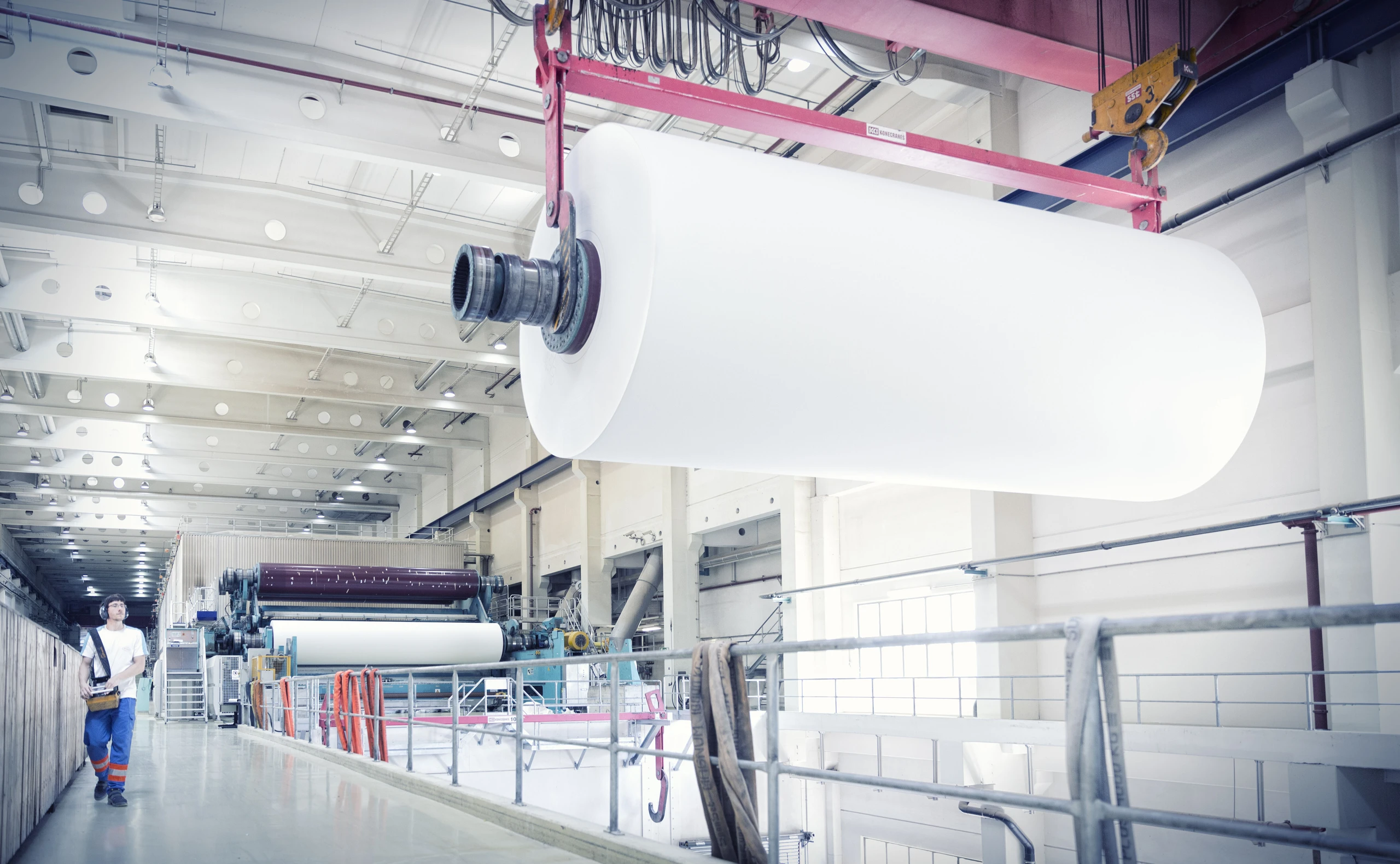 Papierproduktion in der Papierfabrik Laakirchen der Heinzel Group