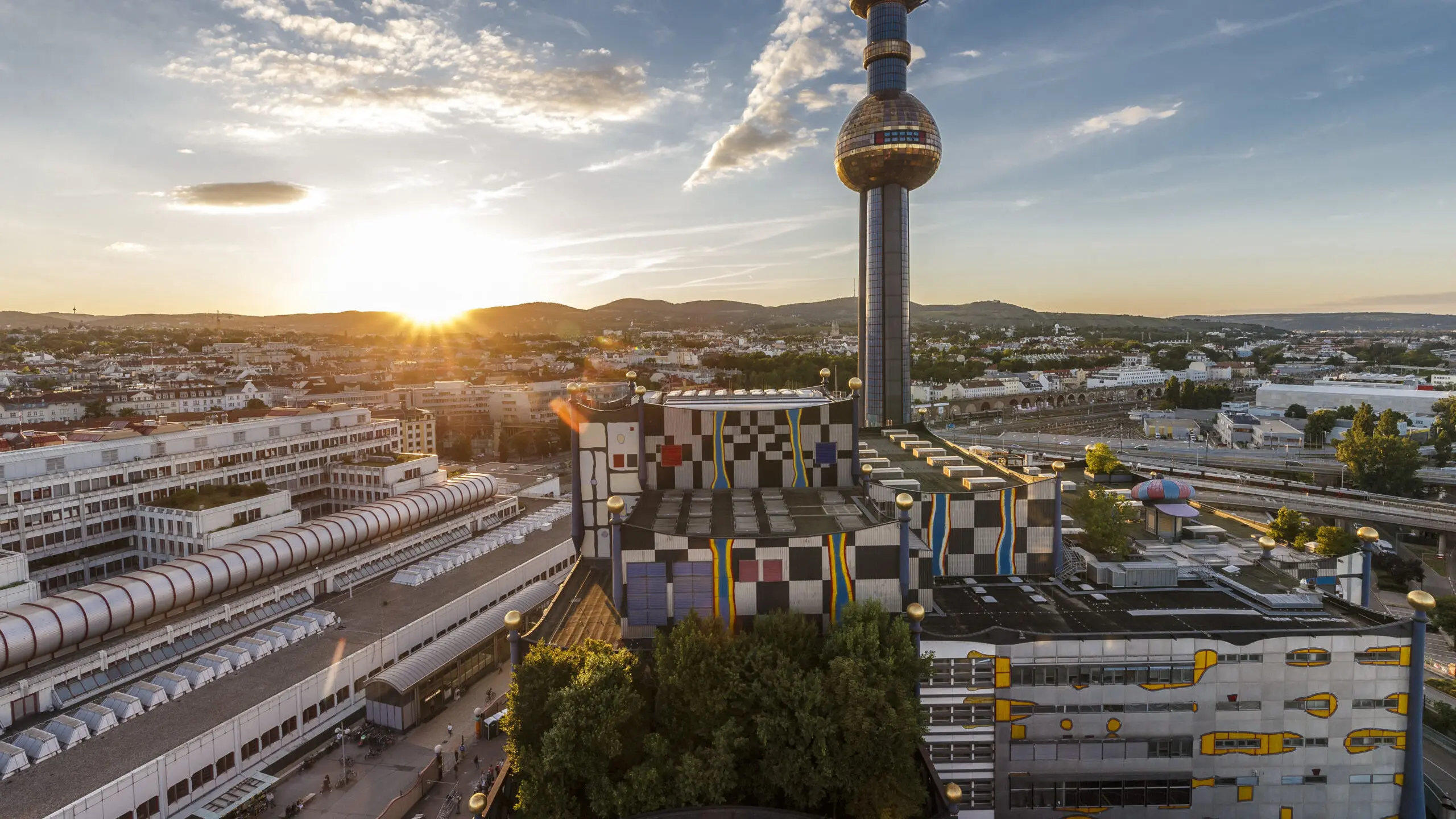 Eines der Herzstücke im Wien Energie Portfolio ist die Müllverbrennungsanlage Spittelau. Die Energie aus der Müllverbrennung wird für Heiz- und Kühlzwecke verwendet.