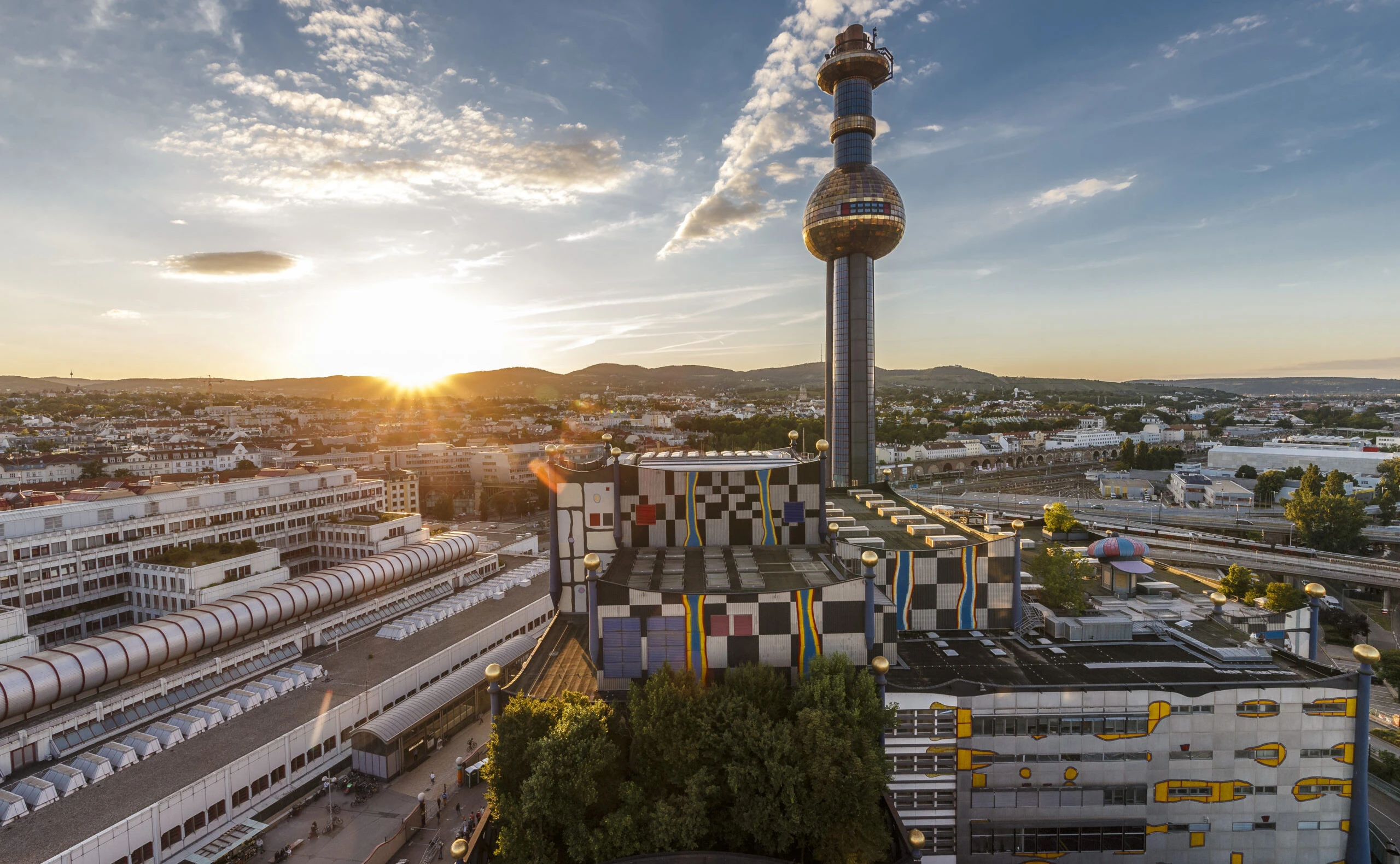 Eines der Herzstücke im Wien Energie Portfolio ist die Müllverbrennungsanlage Spittelau. Die Energie aus der Müllverbrennung wird für Heiz- und Kühlzwecke verwendet.