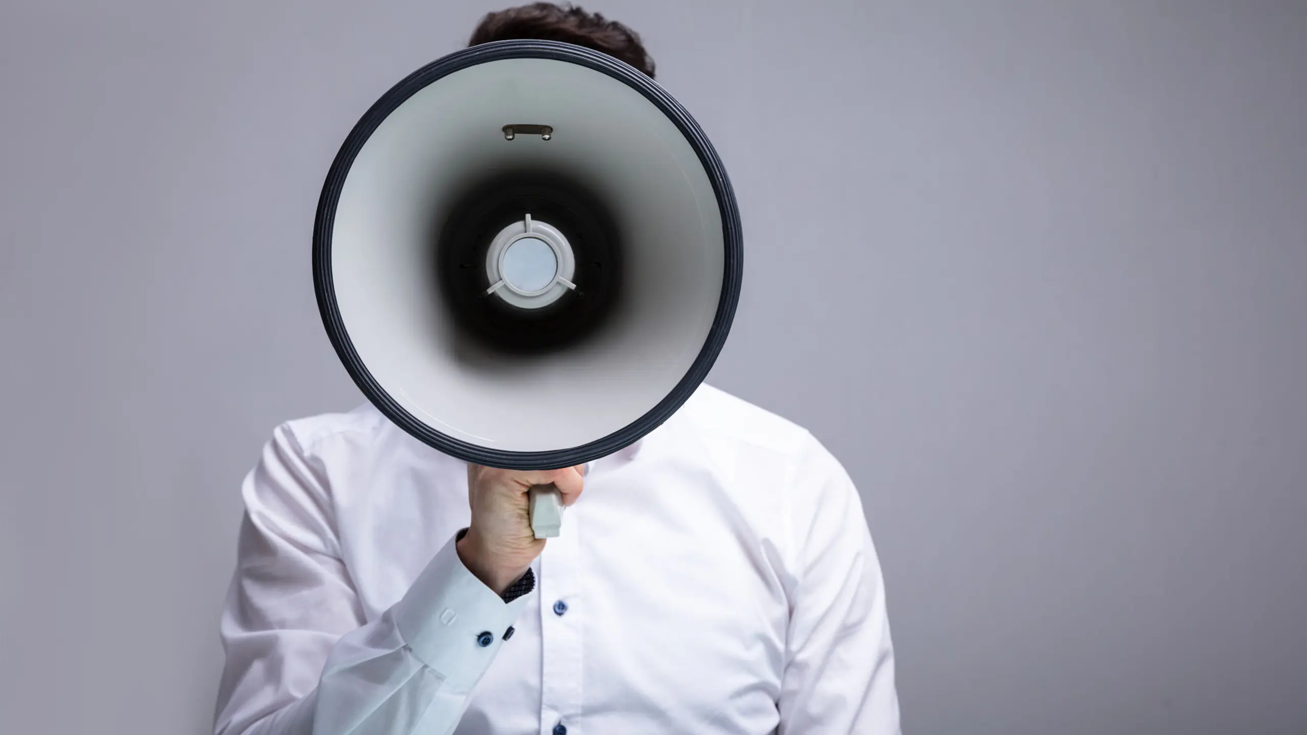 Die Macht der Stimme: Rhetorik-Skills für Leader