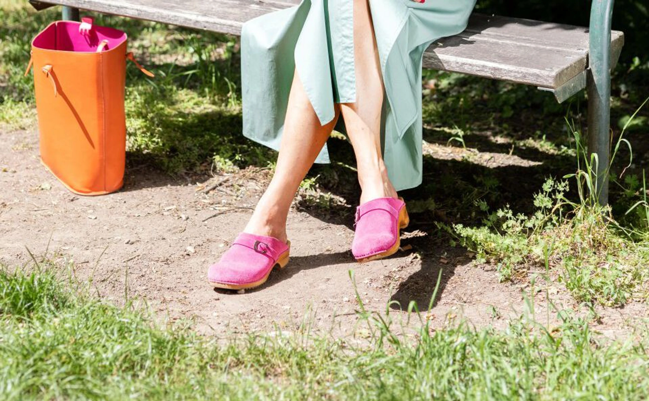 Susanne Höggerl mit Clogs