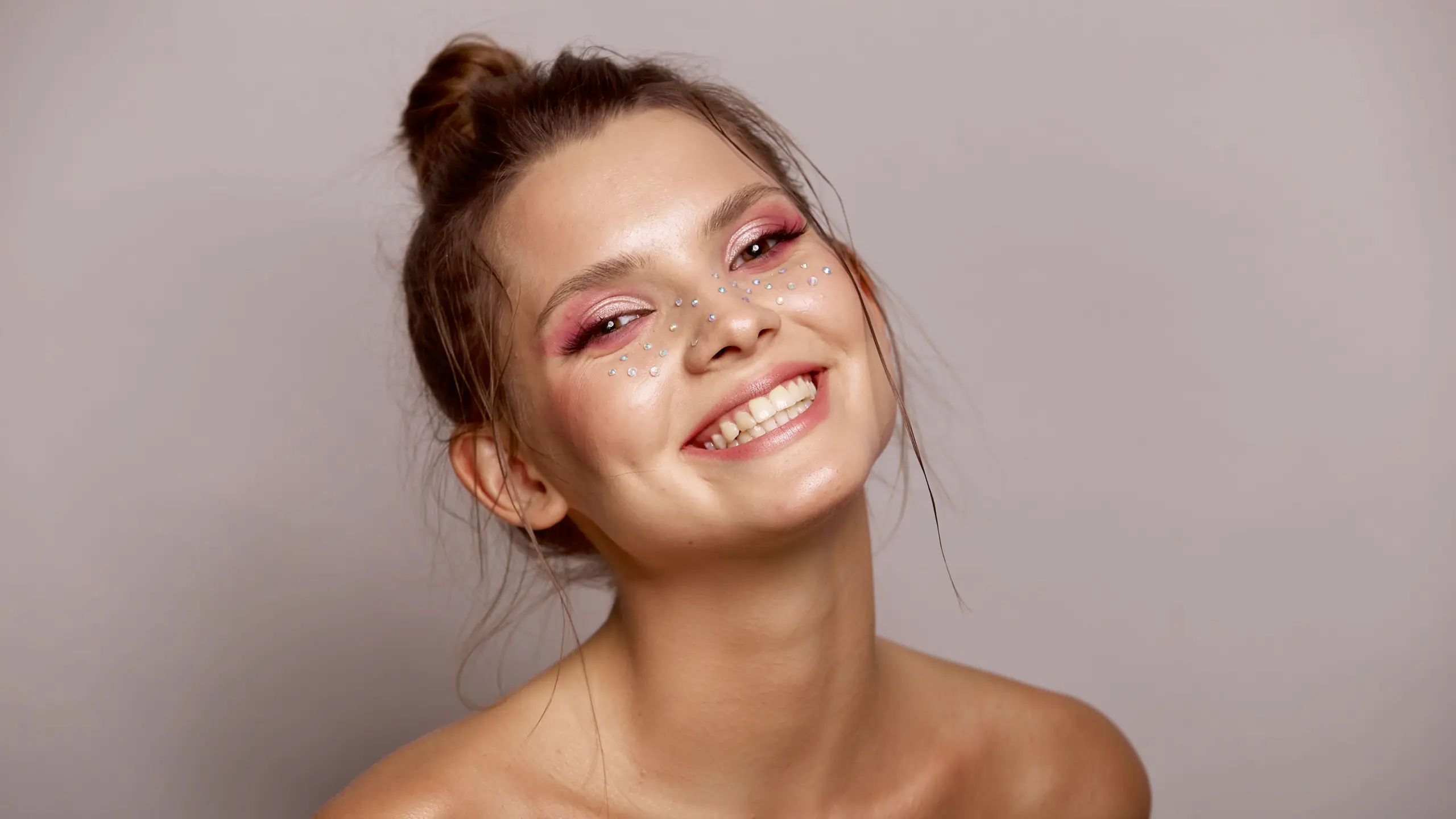 Festival Make-up: Mit diesen Looks stichst du in der Festival-Saison garantiert herausF