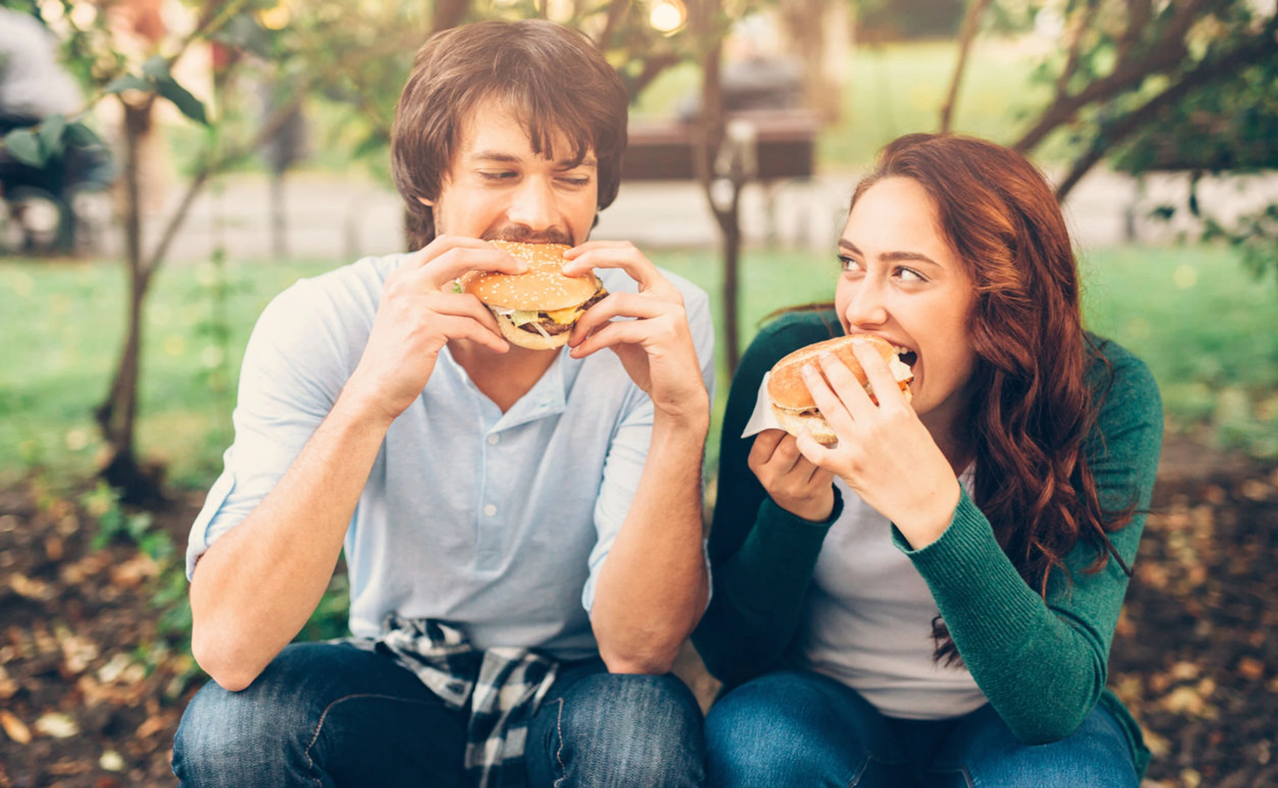 Zu voller Bauch für Sex? Diese Positionen funktionieren trotzdem!