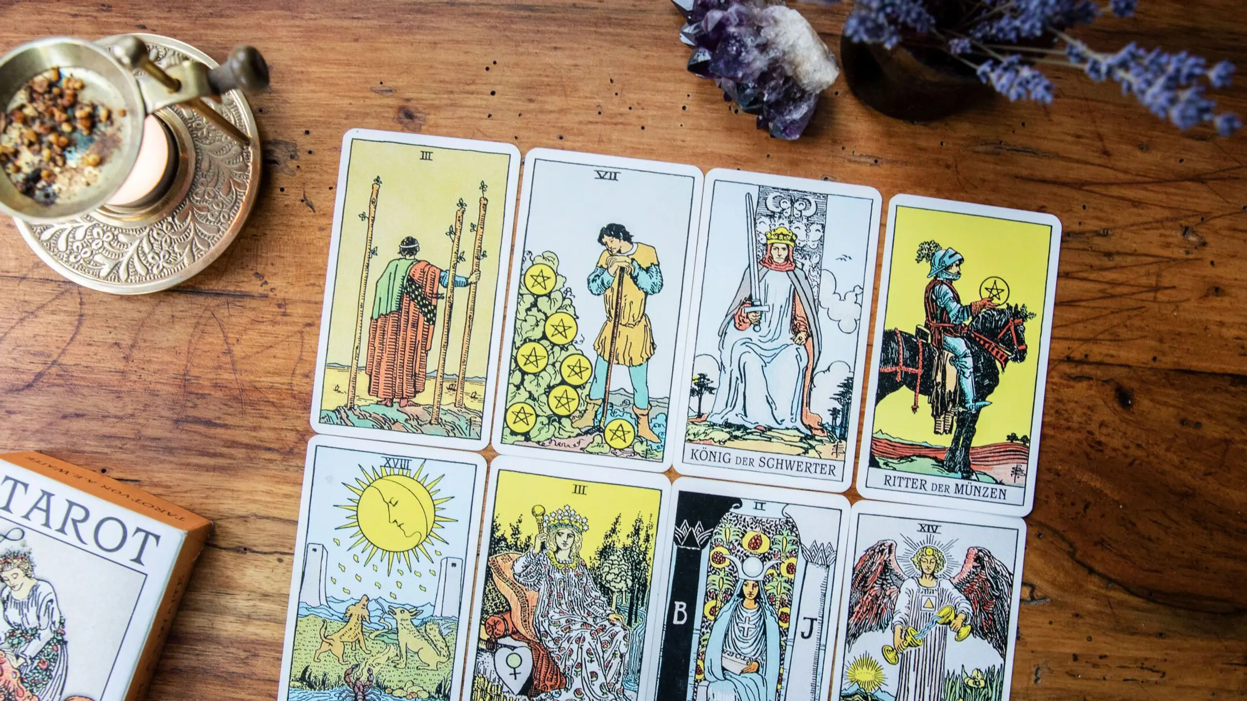 Tarot: Wie du dir die Karten legen und lesen (lassen) kannst