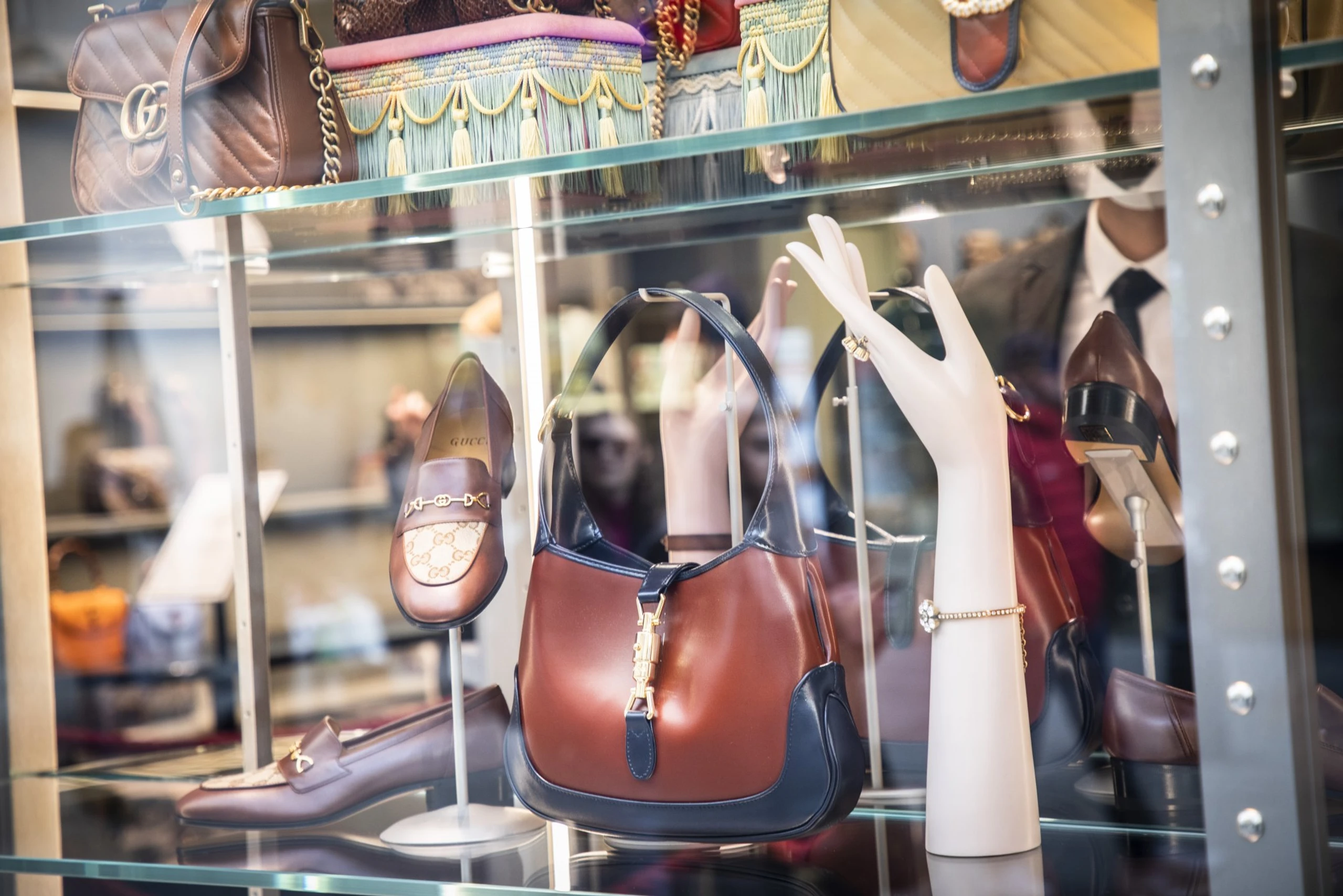 © Elke Mayr Blurred image background