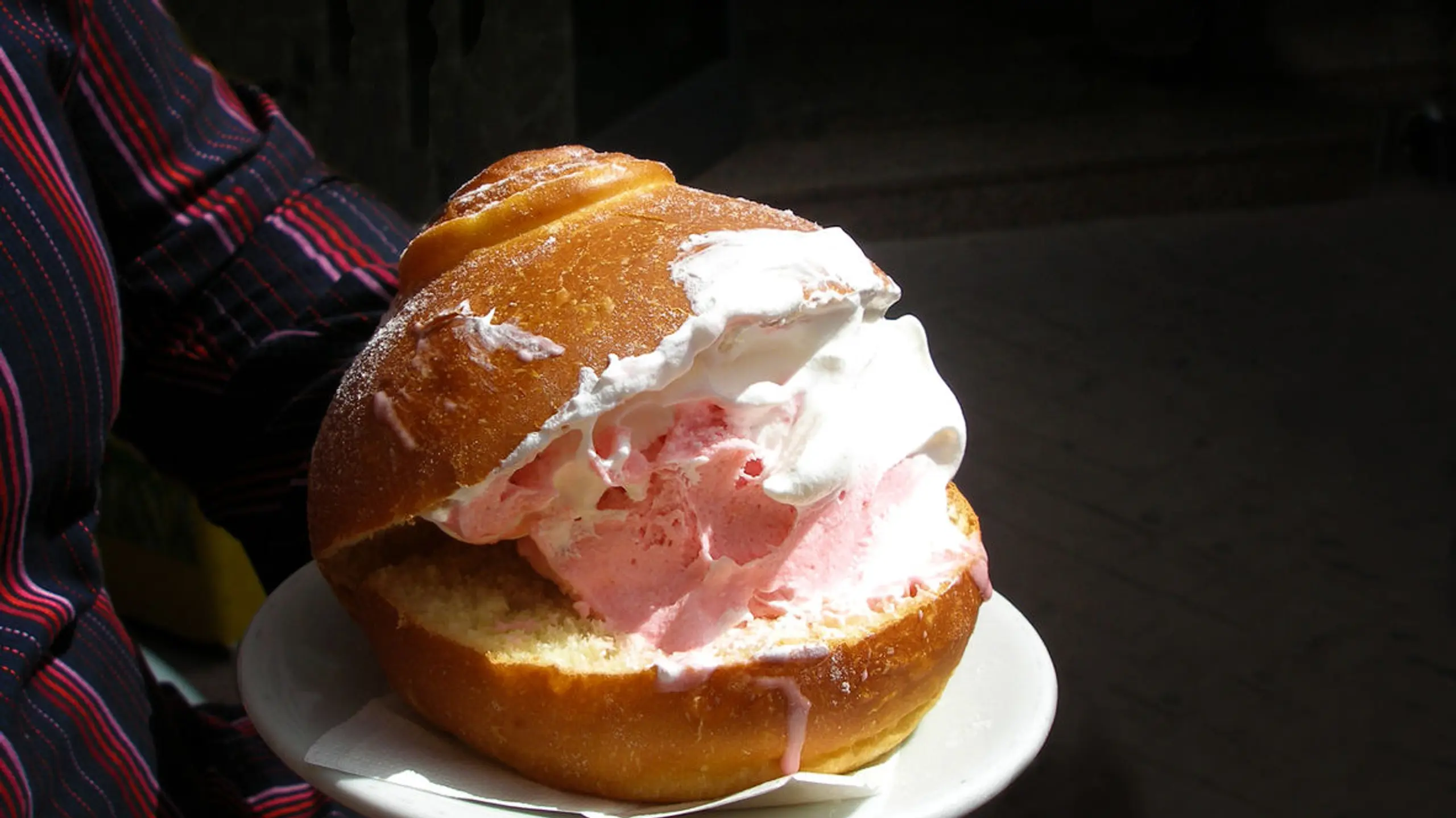 brioche con gelato
