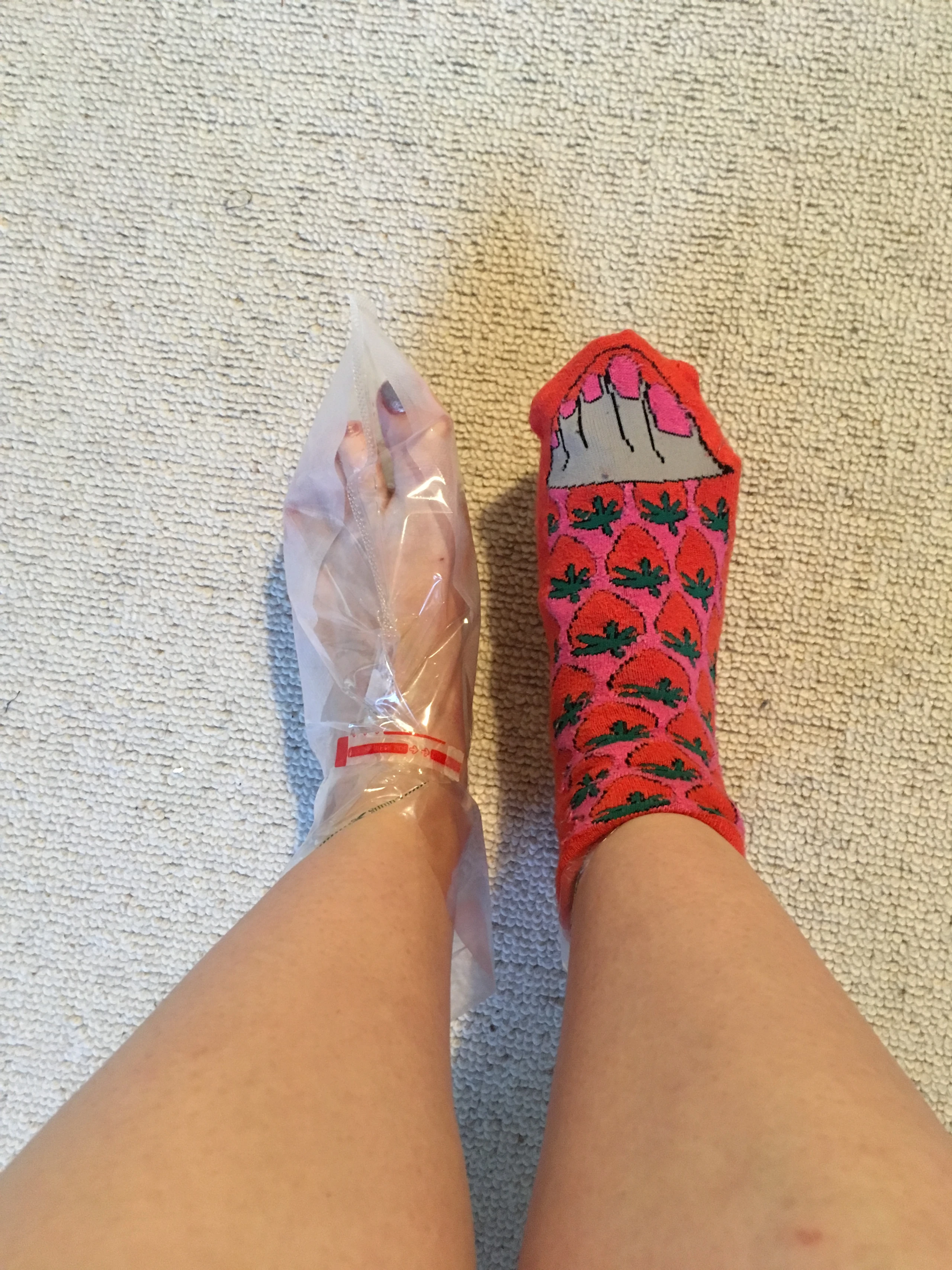 © (red.) Blurred image background