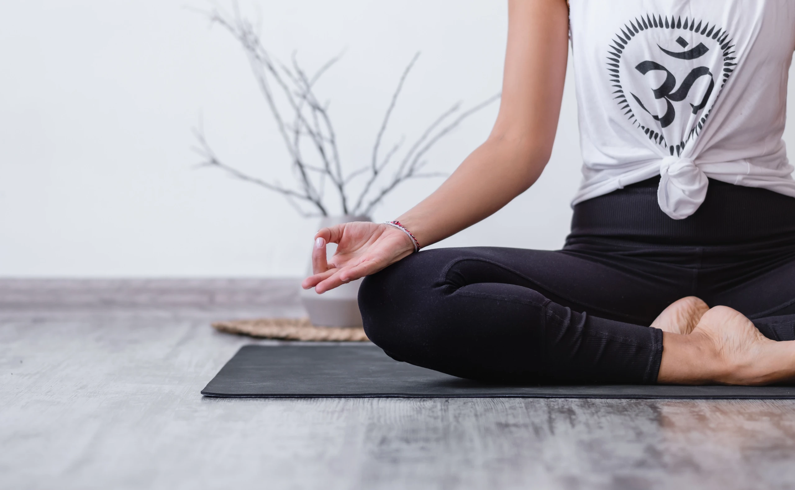 3 Mudras für mehr Gelassenheit und Kraft im Büro