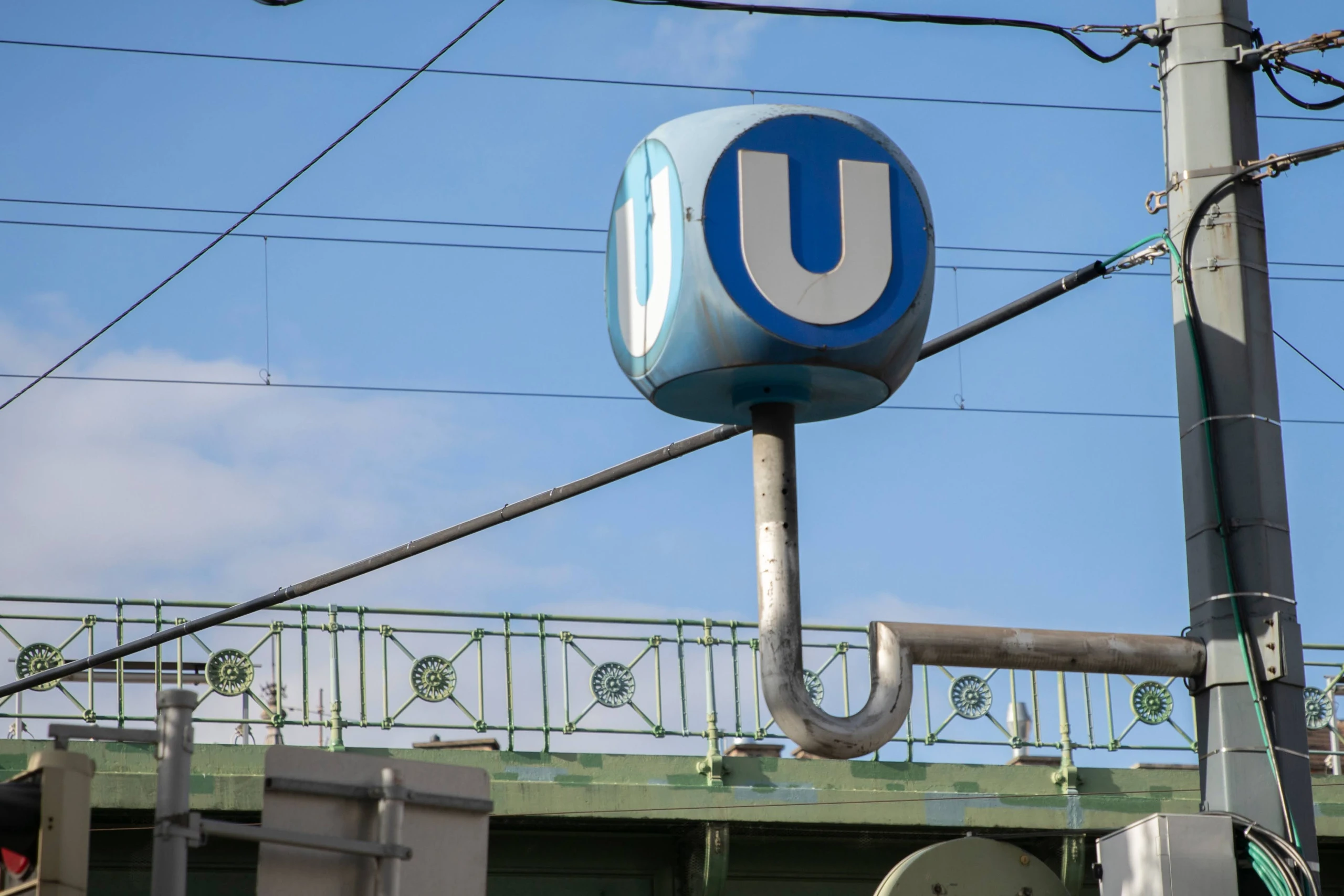 © Elke Mayr Blurred image background