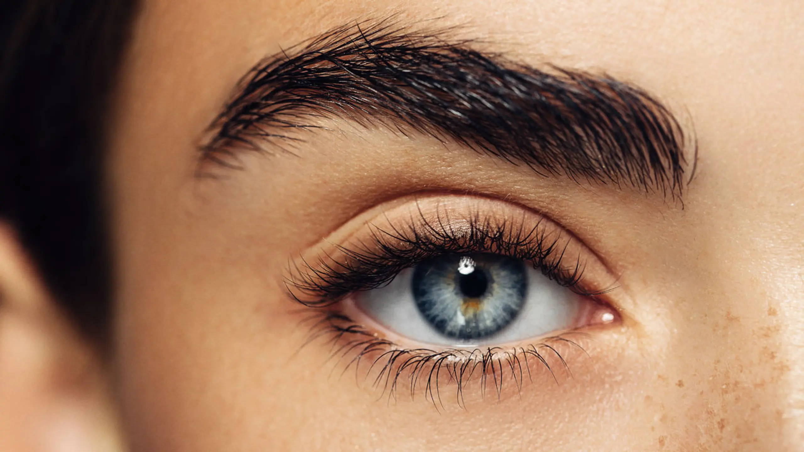 Augenbrauen-Pannen beheben