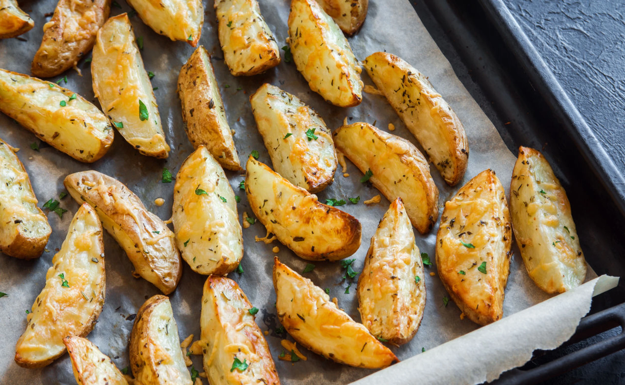 Nie mehr langweilige Ofen-Kartoffeln: 7 Varianten, die du kennen musst