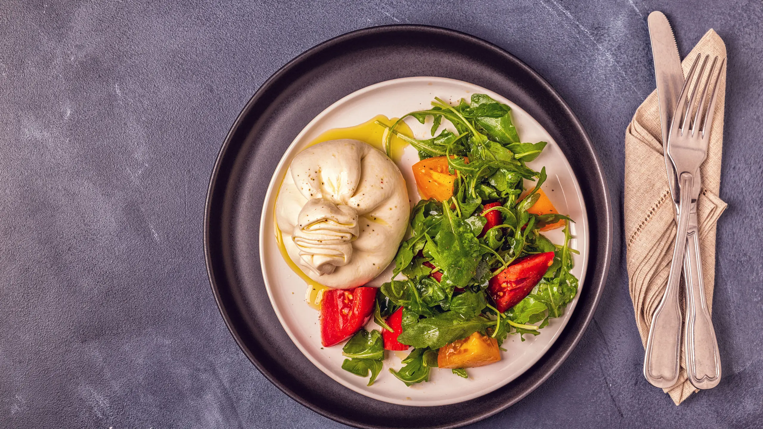 Burrata mit Rucolasalat