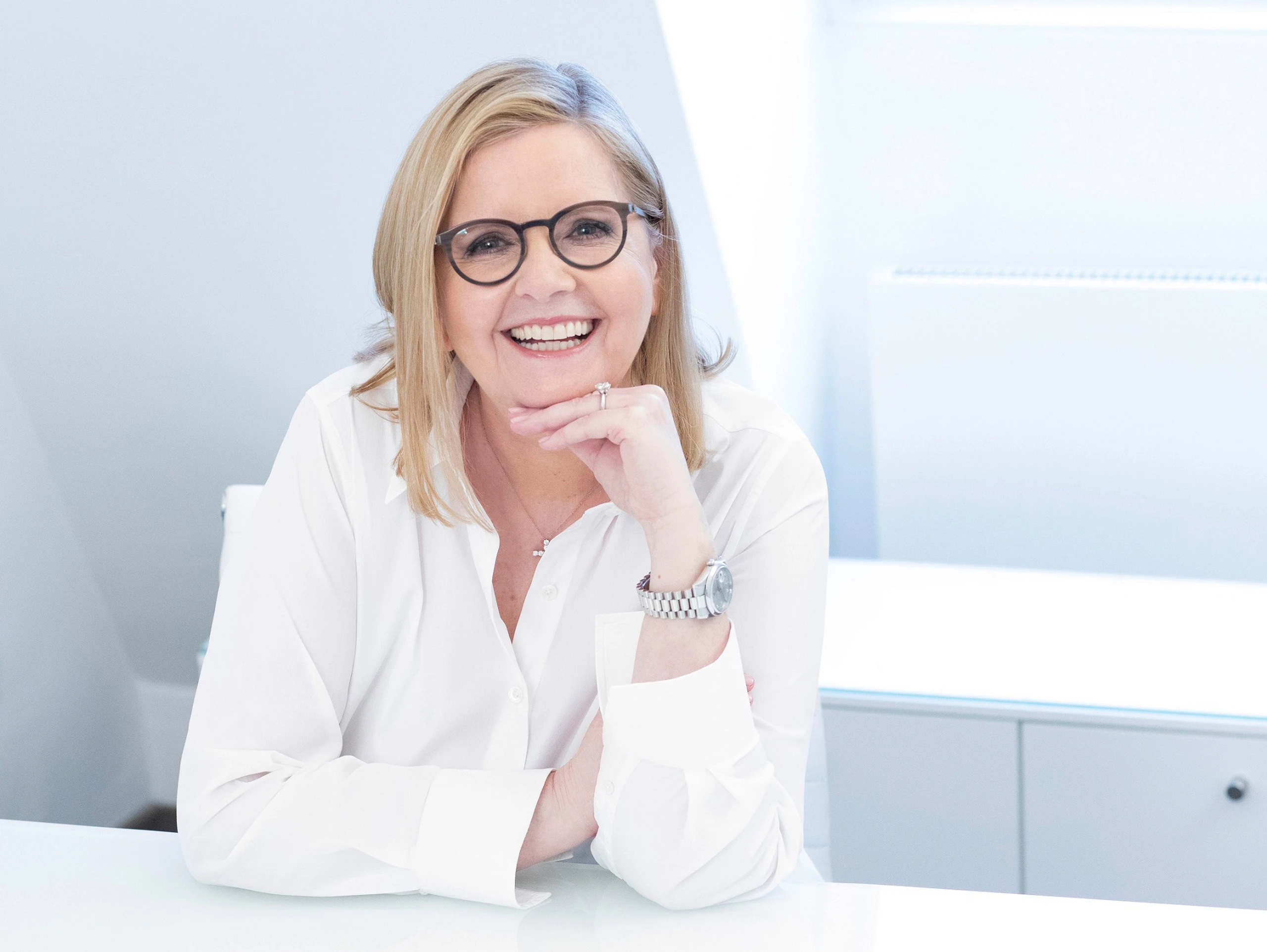 © HELF.PHOTOGRAPHY Blurred image background