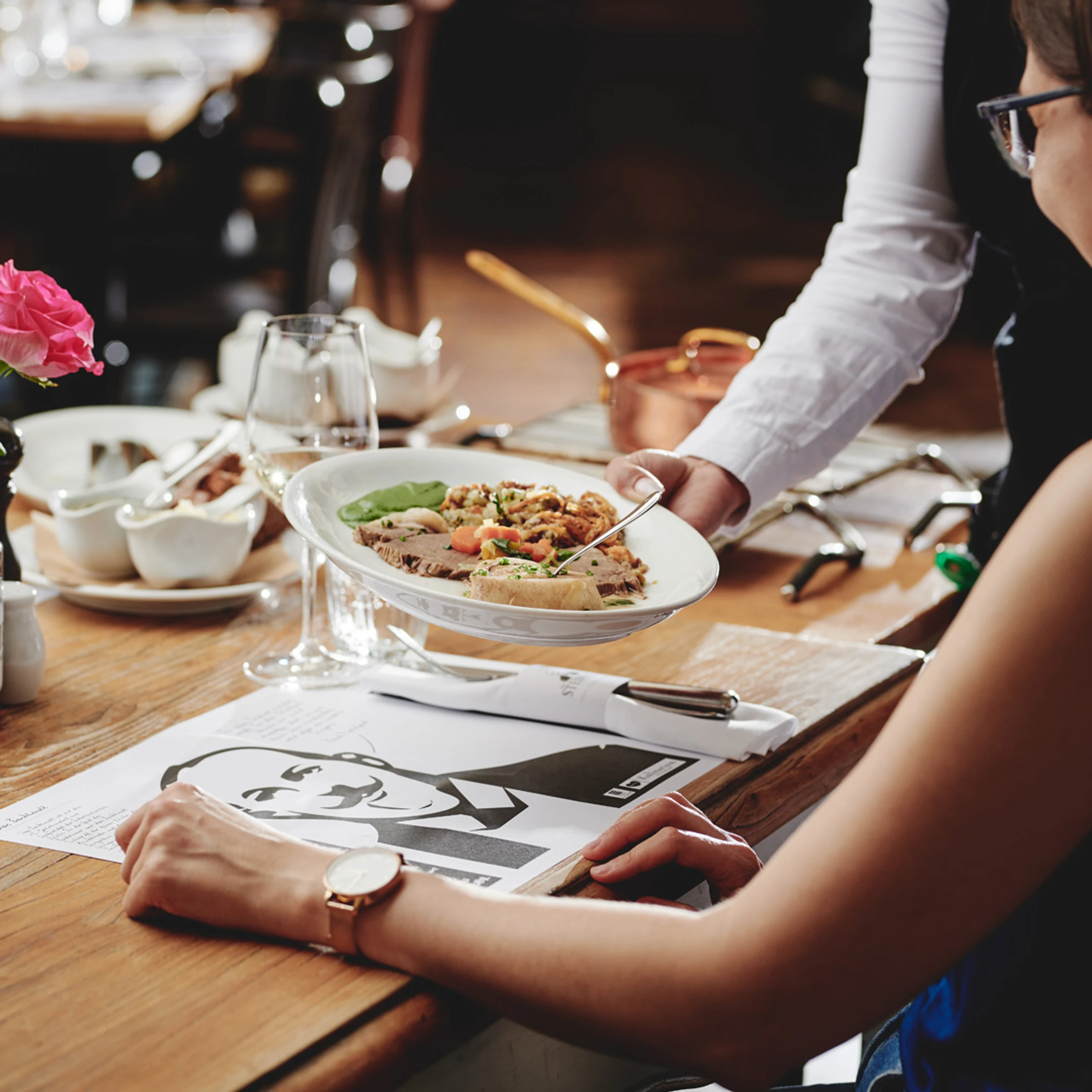 © Florian Weitzer Holding GmbH, © Florian Weitzer Holding GmbH Blurred image background