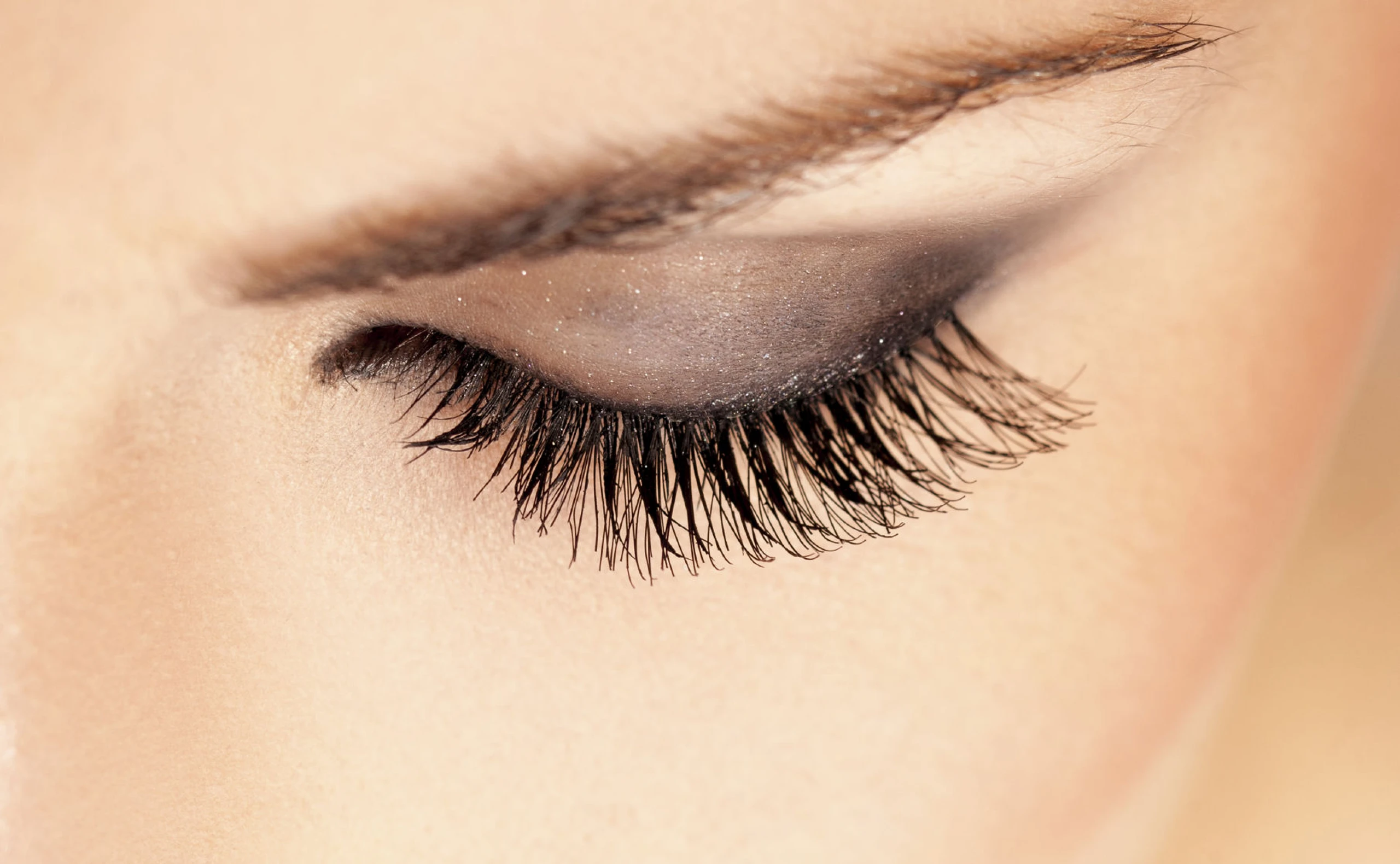 Wimpernverlängerung schädlich?