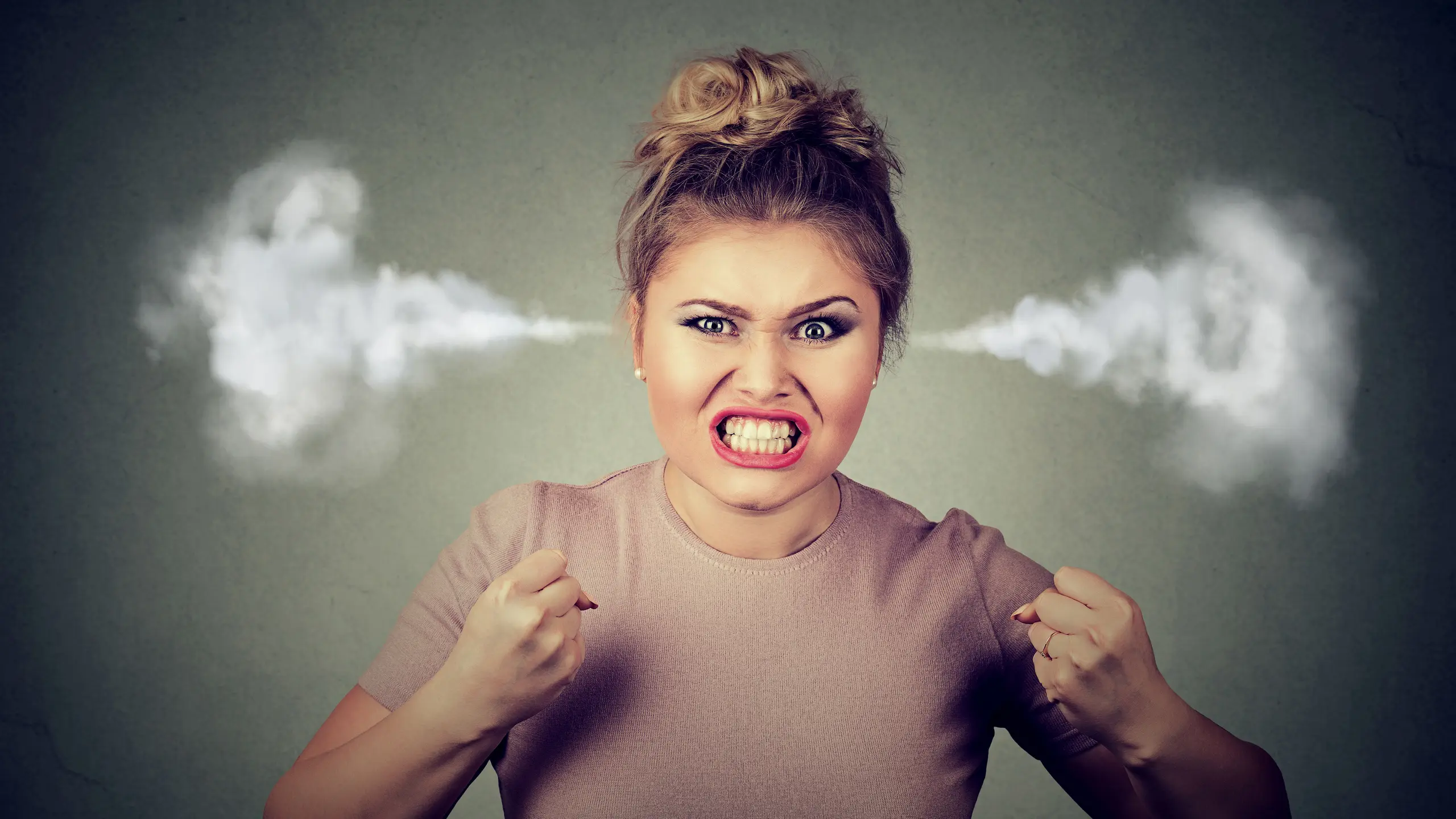 Horoskop: Diese 3 Sternzeichen hassen andere Menschen