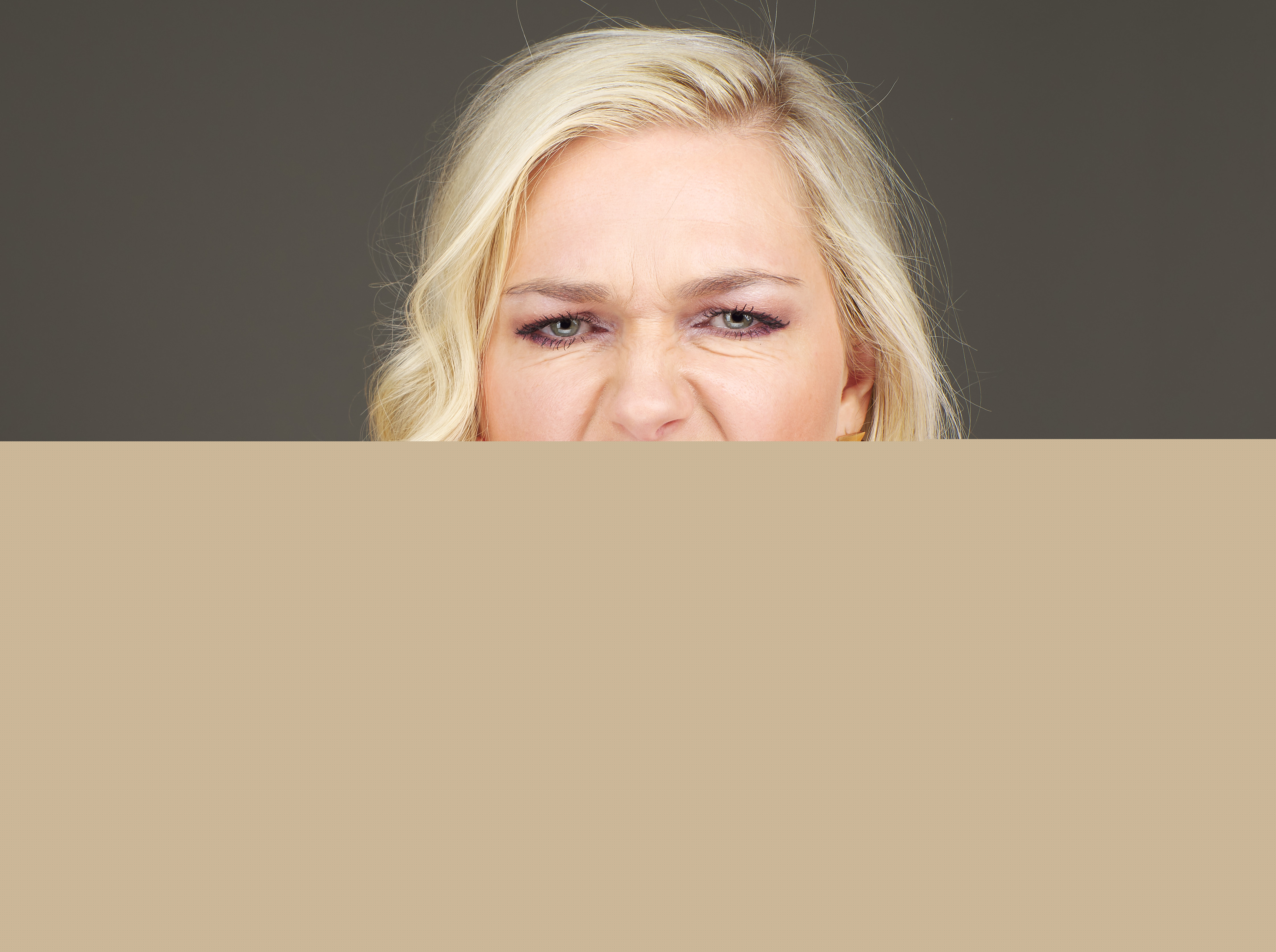 © Udo Schloegl Blurred image background