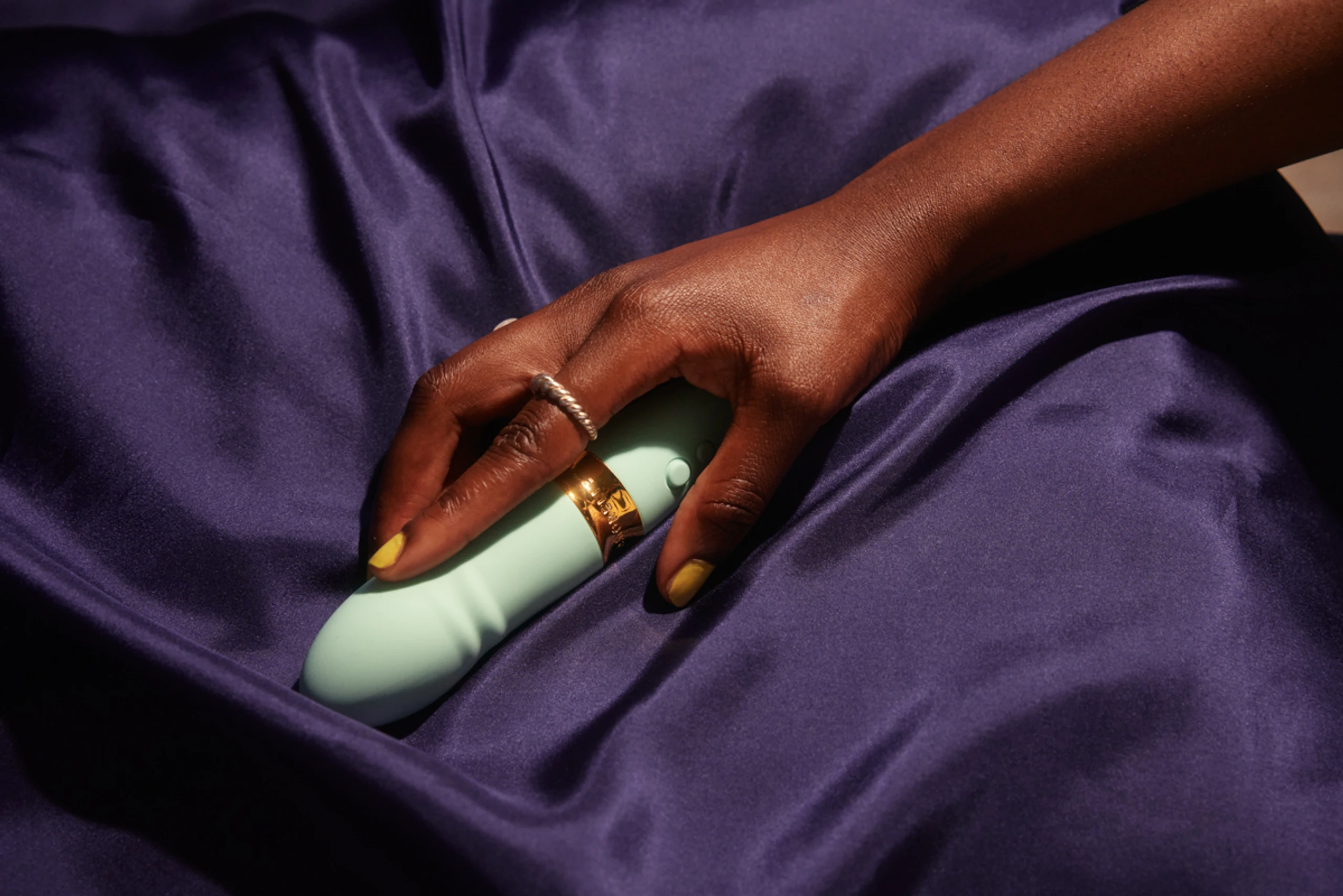 © Amorelie, Amorelie Blurred image background