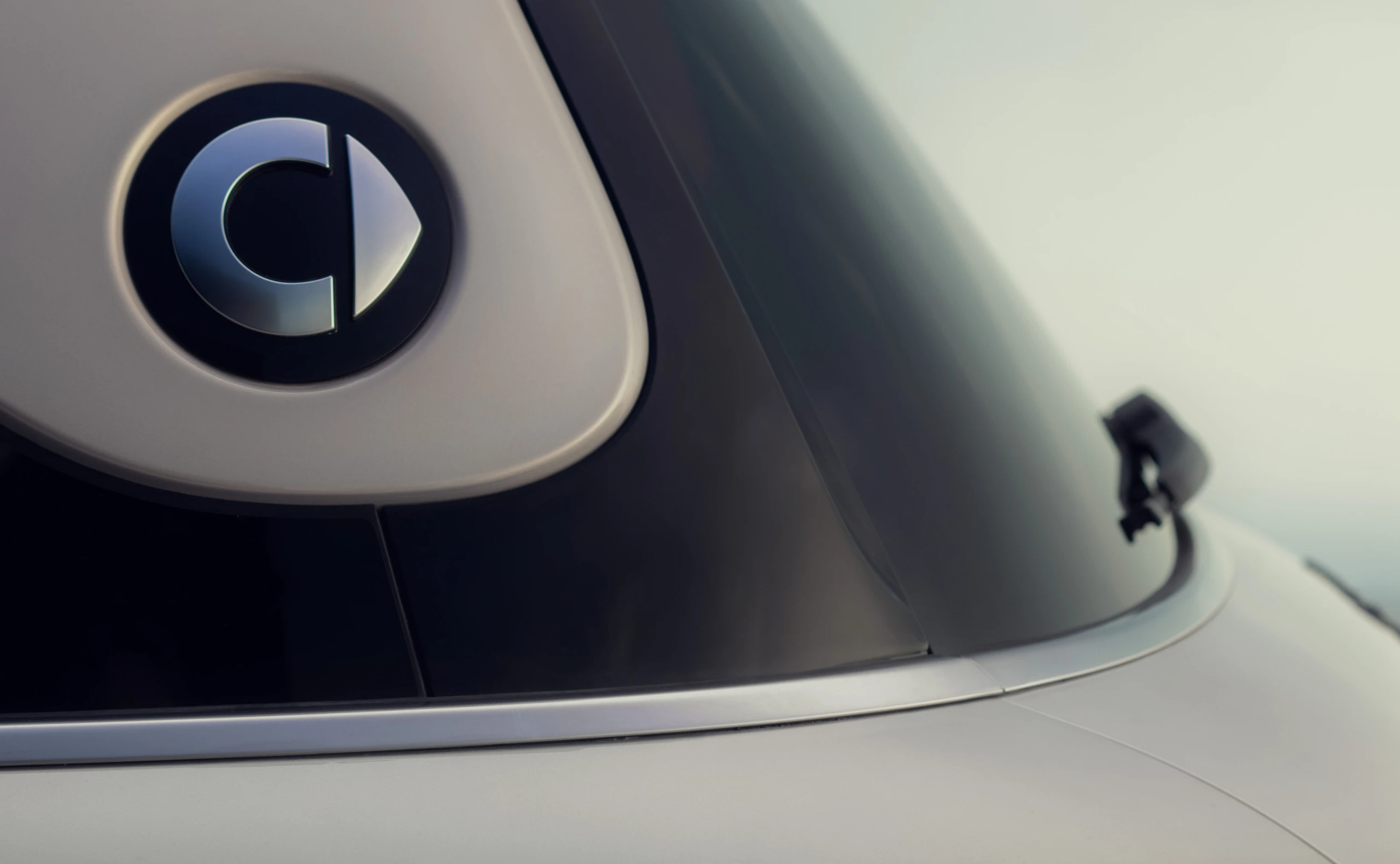 Echt smart: Premium-Elektroauto per Mausklick