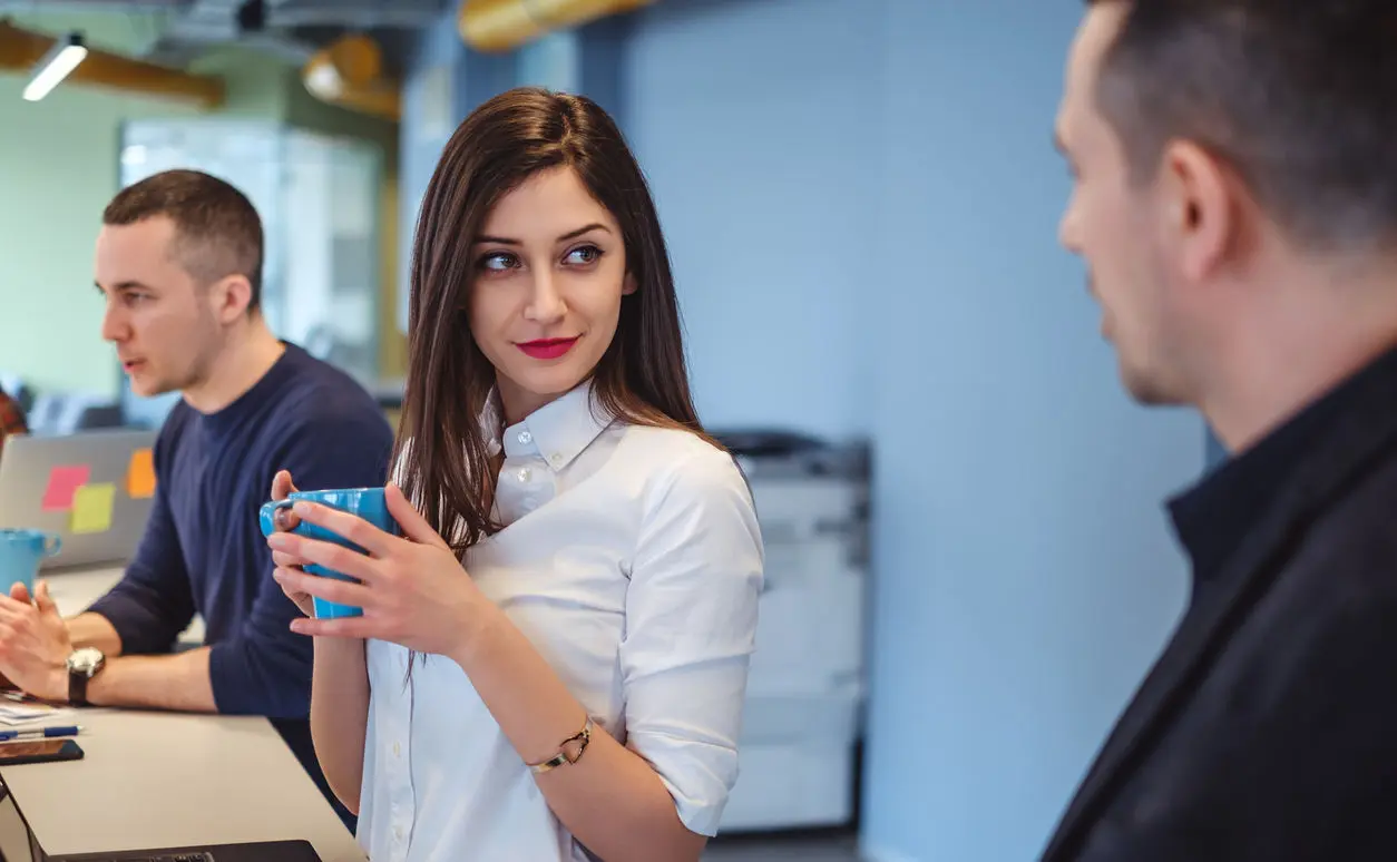 In einer Beziehung - aber plötzlich verliebt in einen anderen
