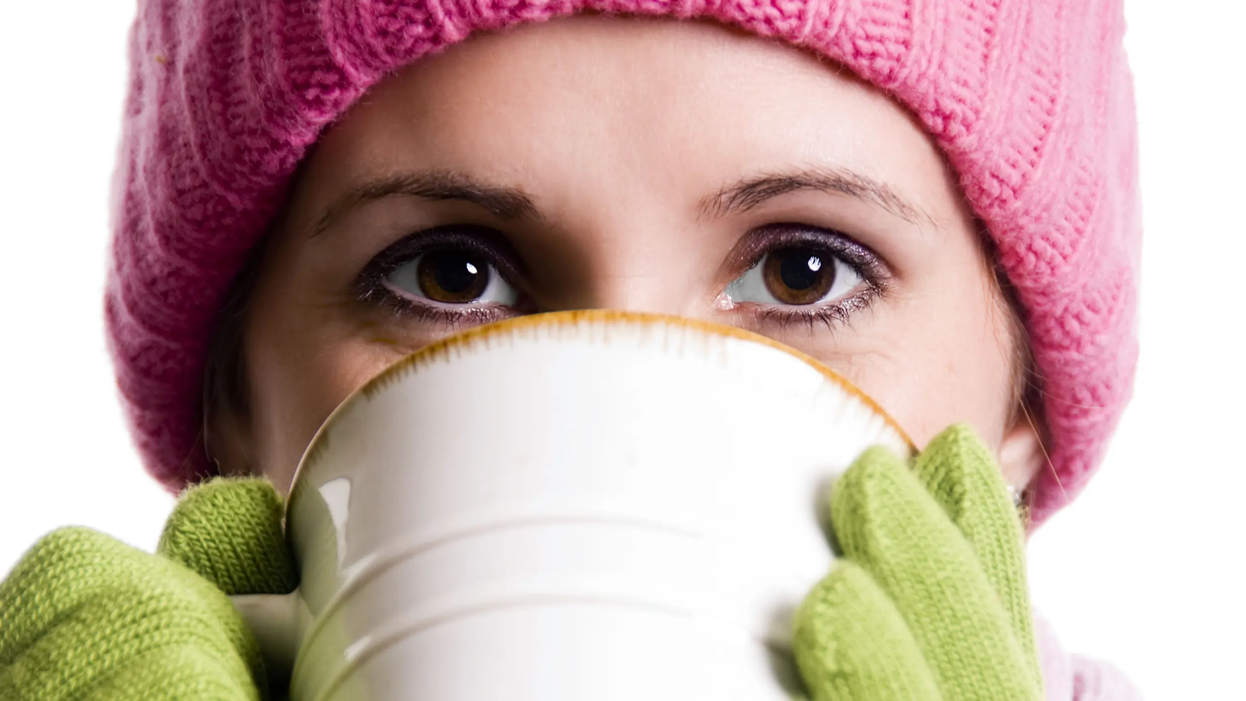 Tut Gut: viel heiße Flüssigkeit, etwa in Form von Holunderblütentee.