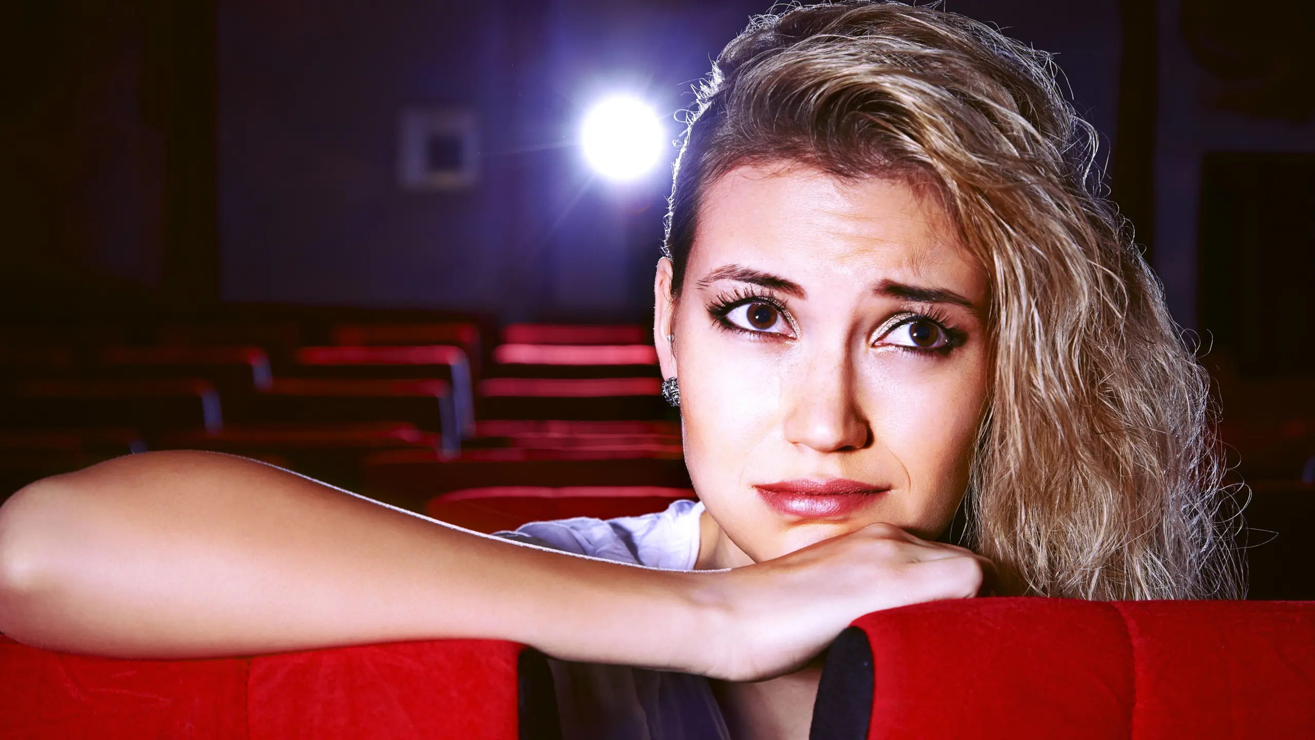 WOMAN: Liebes-Check im Singlehotel