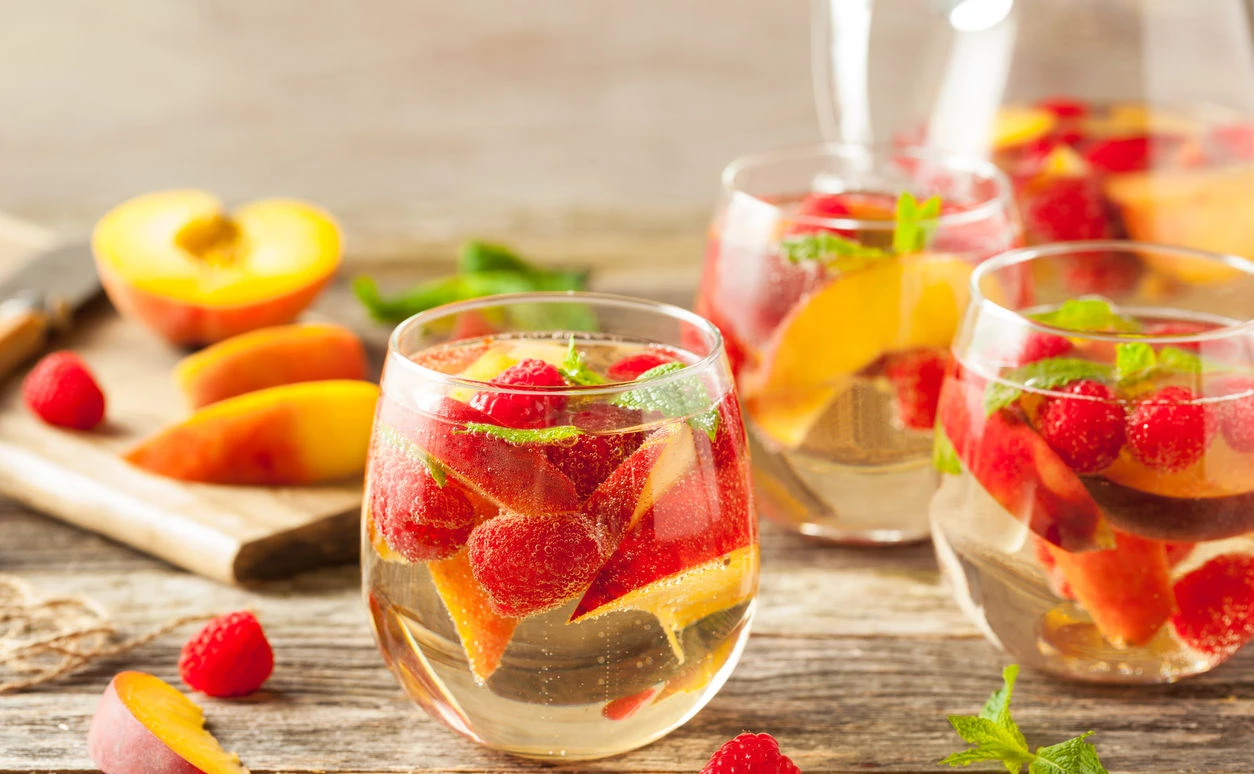 Sangria bianca-Rezept: Weiße Sangria ist der bessere Spritzer