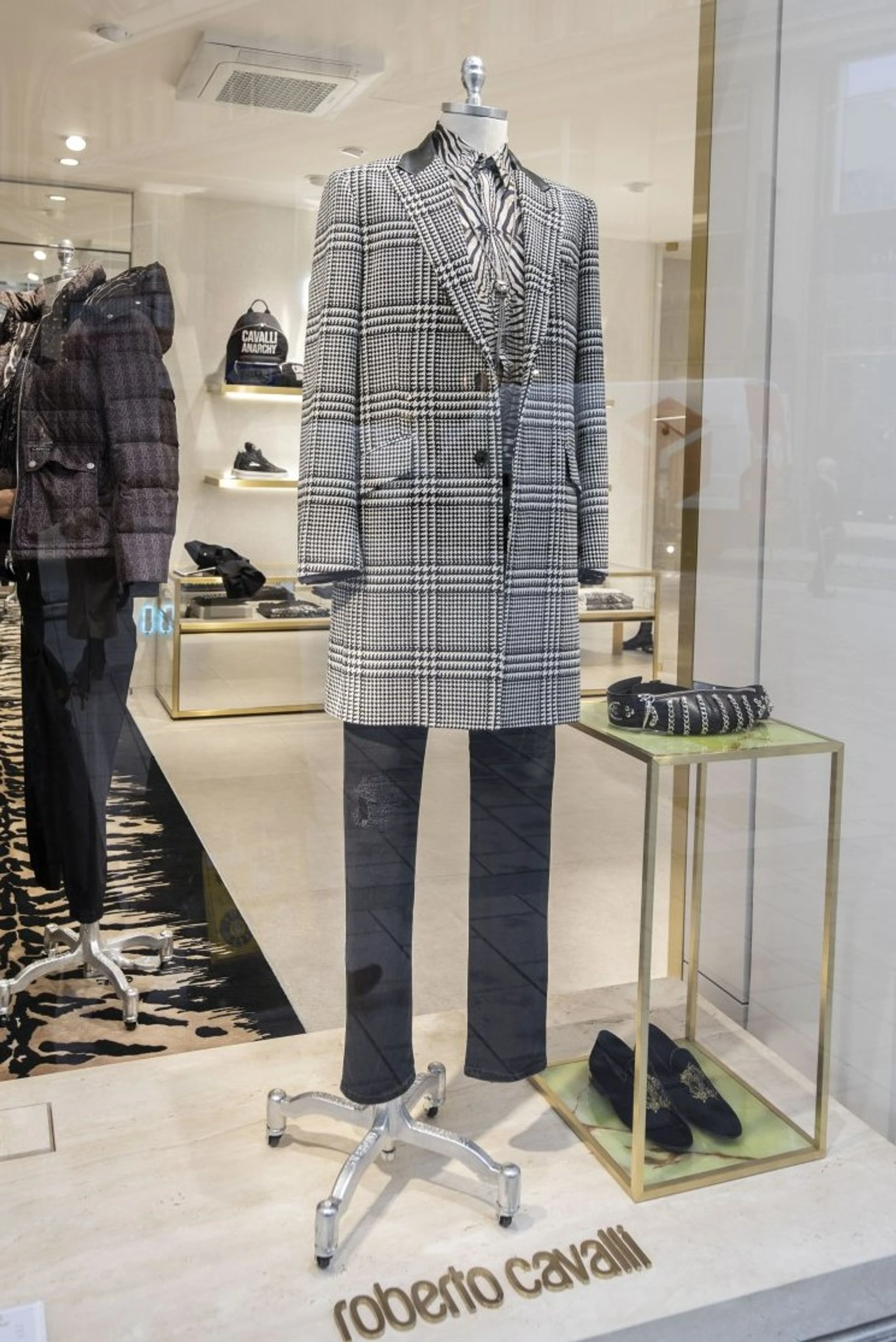 © Elke Mayr Blurred image background