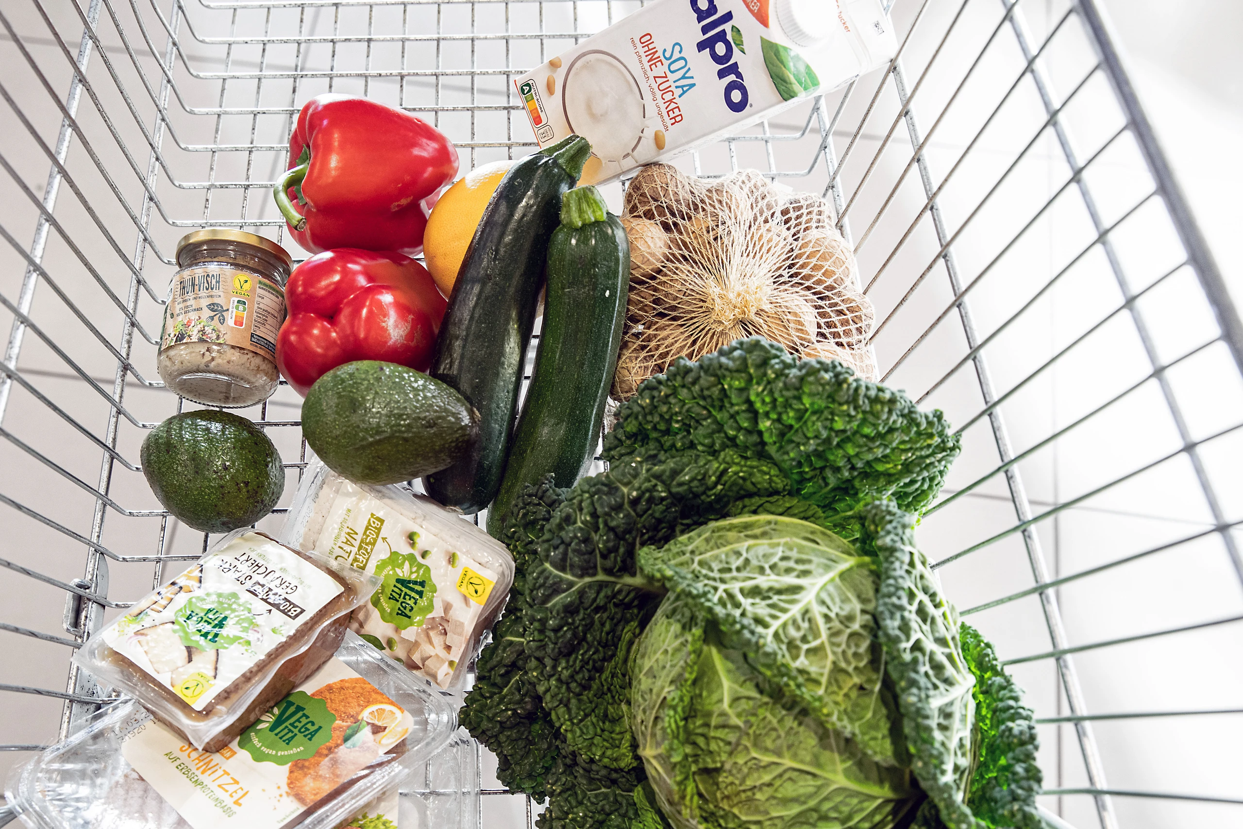 © Elke Mayr Blurred image background