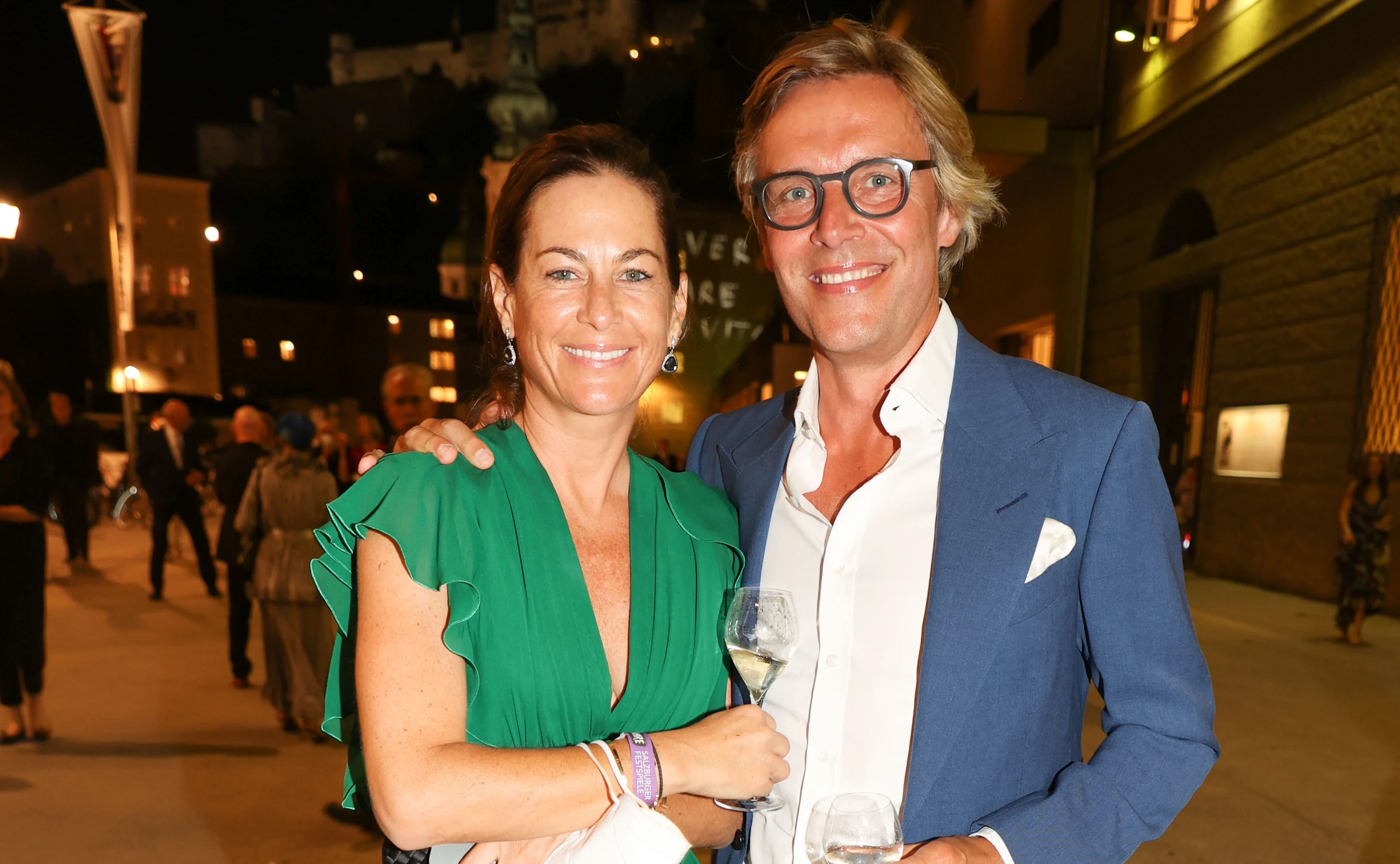 Wer ist der Mann an Birgit Laudas Seite?