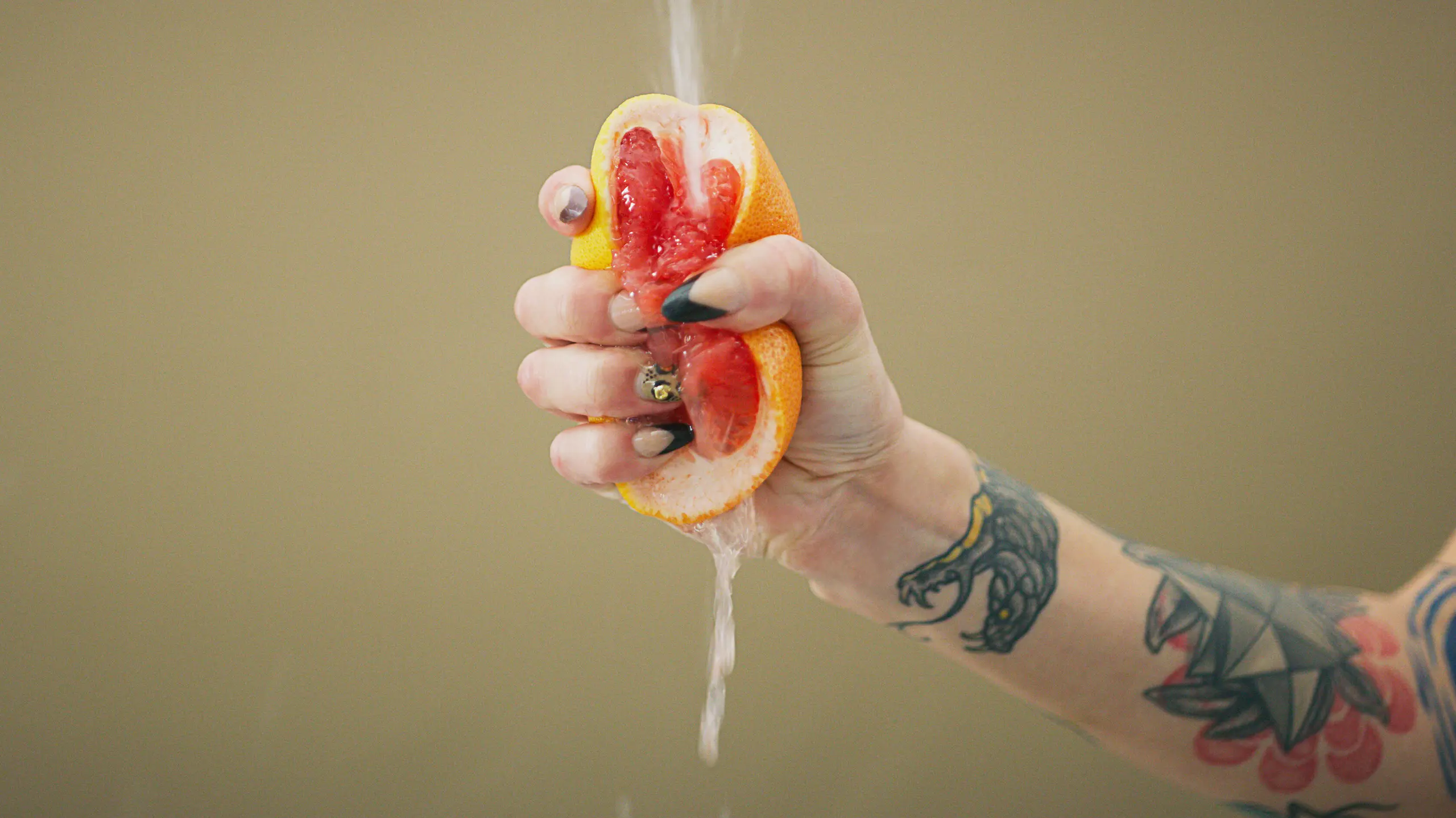 Squirting: Kann ein Orgasmus bei jeder Frau die weibliche Ejakulation hervorrufen?