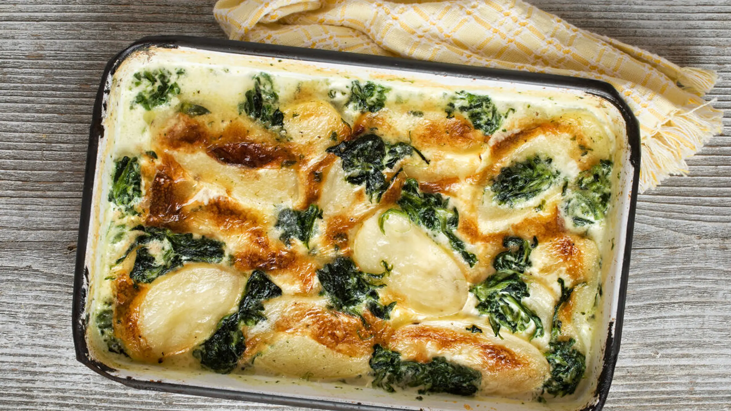 Gründonnerstag - Ostern - Osteressen - Spinat, iStock, zkruger