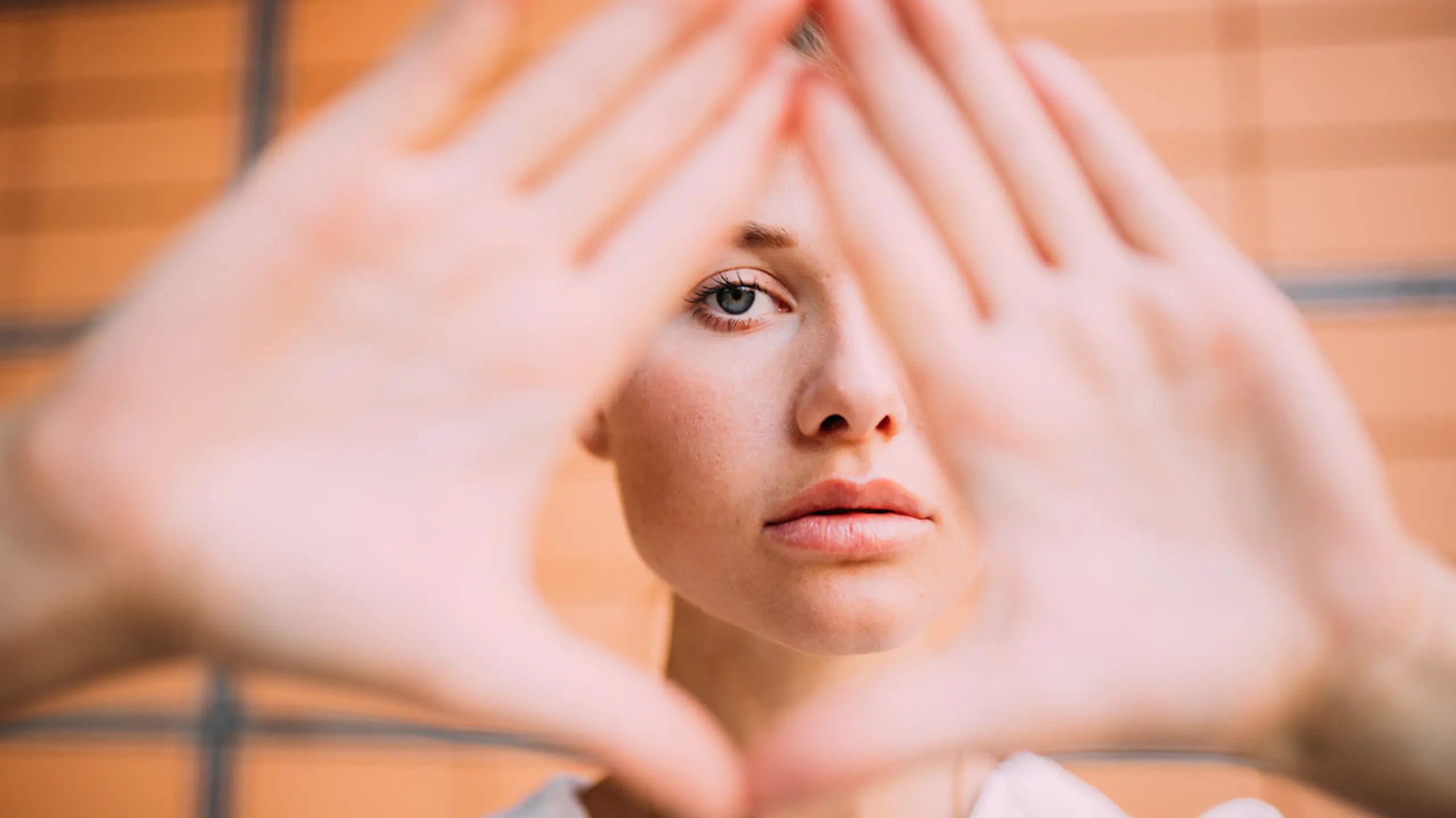 Schnitte & Styling: Frisuren für eckige Gesichtsform