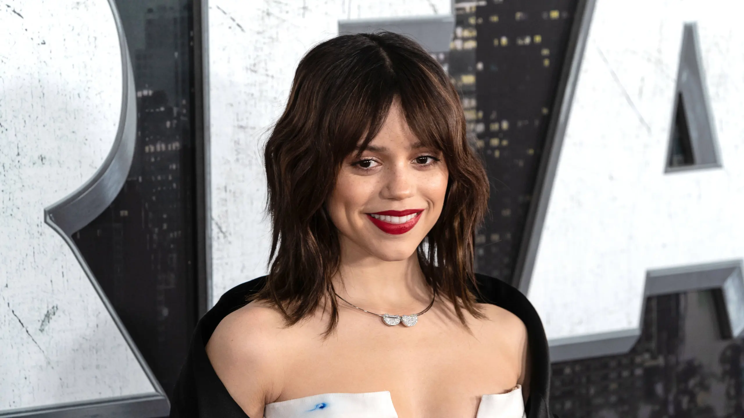 Jenna Ortega mit Wolf Cut