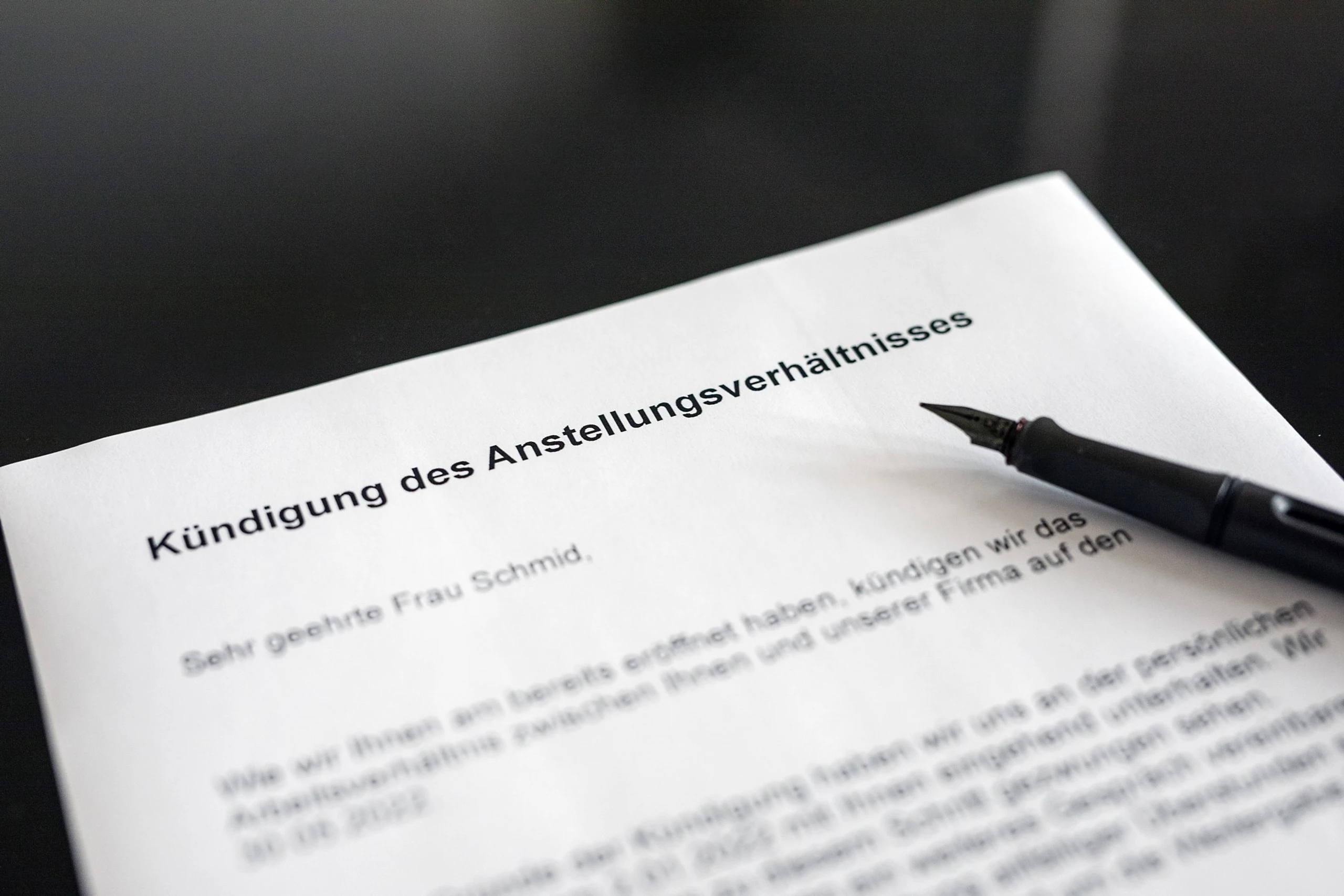 Kündigung, Entlassung oder Auflösung - Ablauf, Tipps & Rechtliches