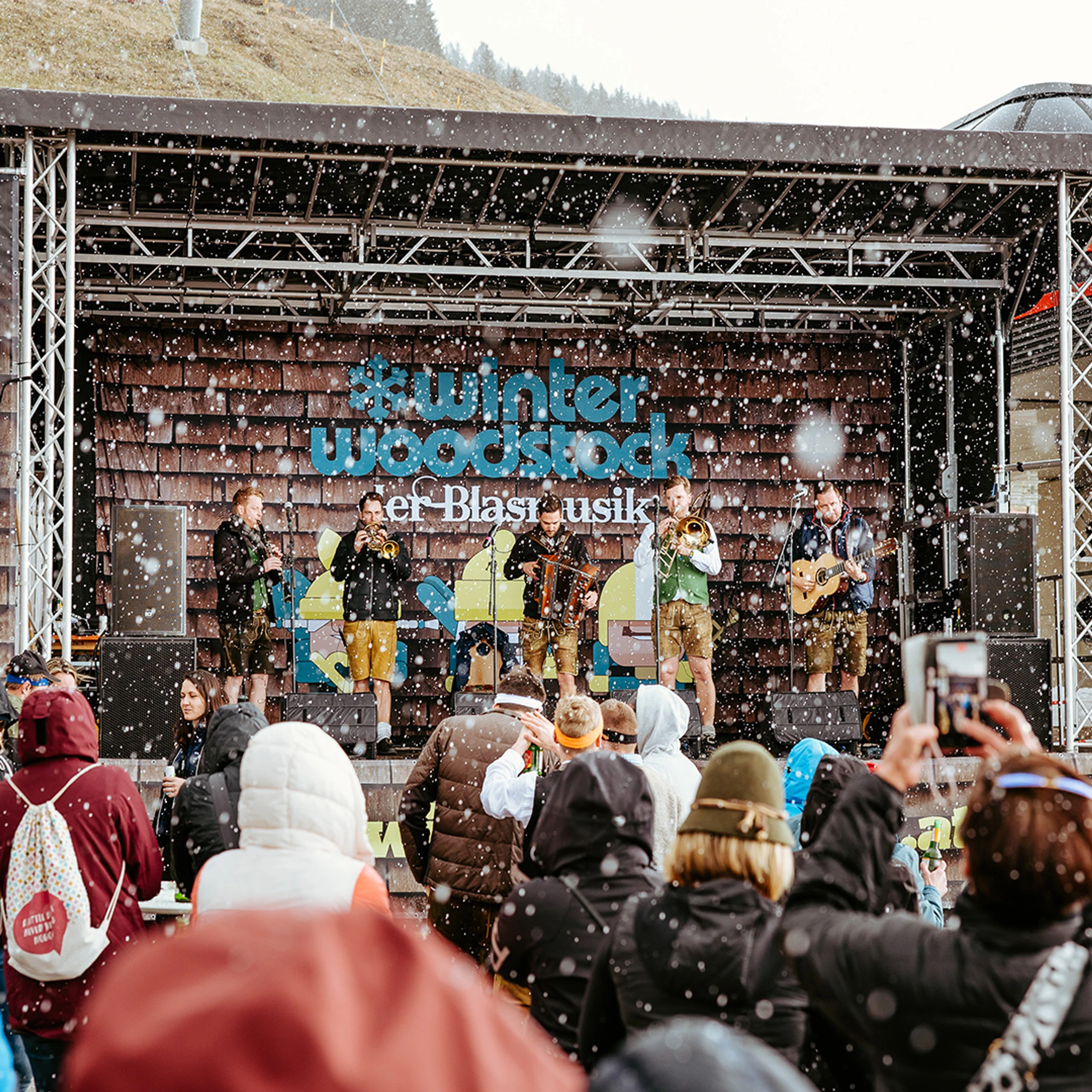 Hintergrundbild des Collage-Eintrags