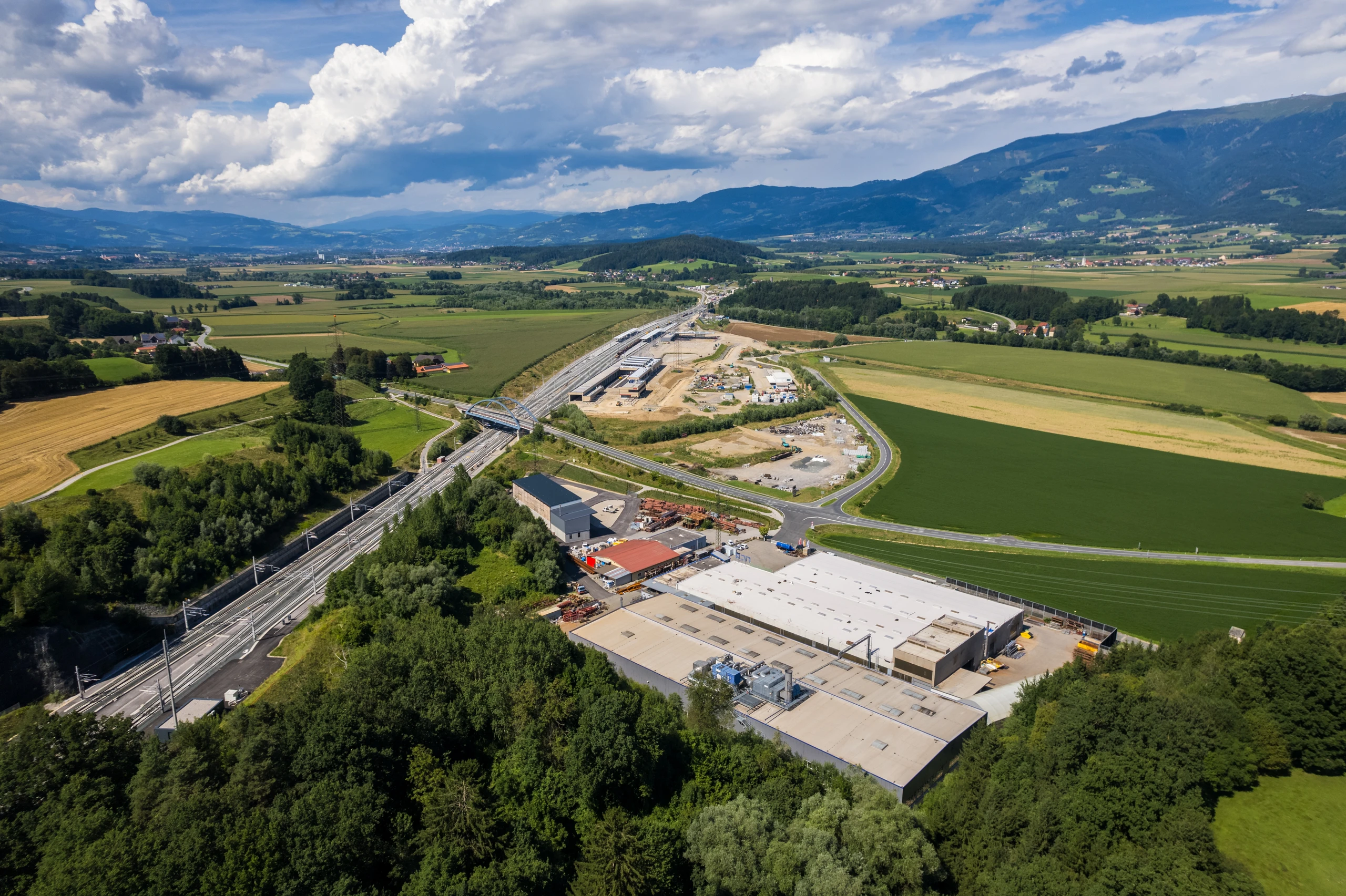 Wirtschaftsraum Süd: Aufwind durch den Tunnel