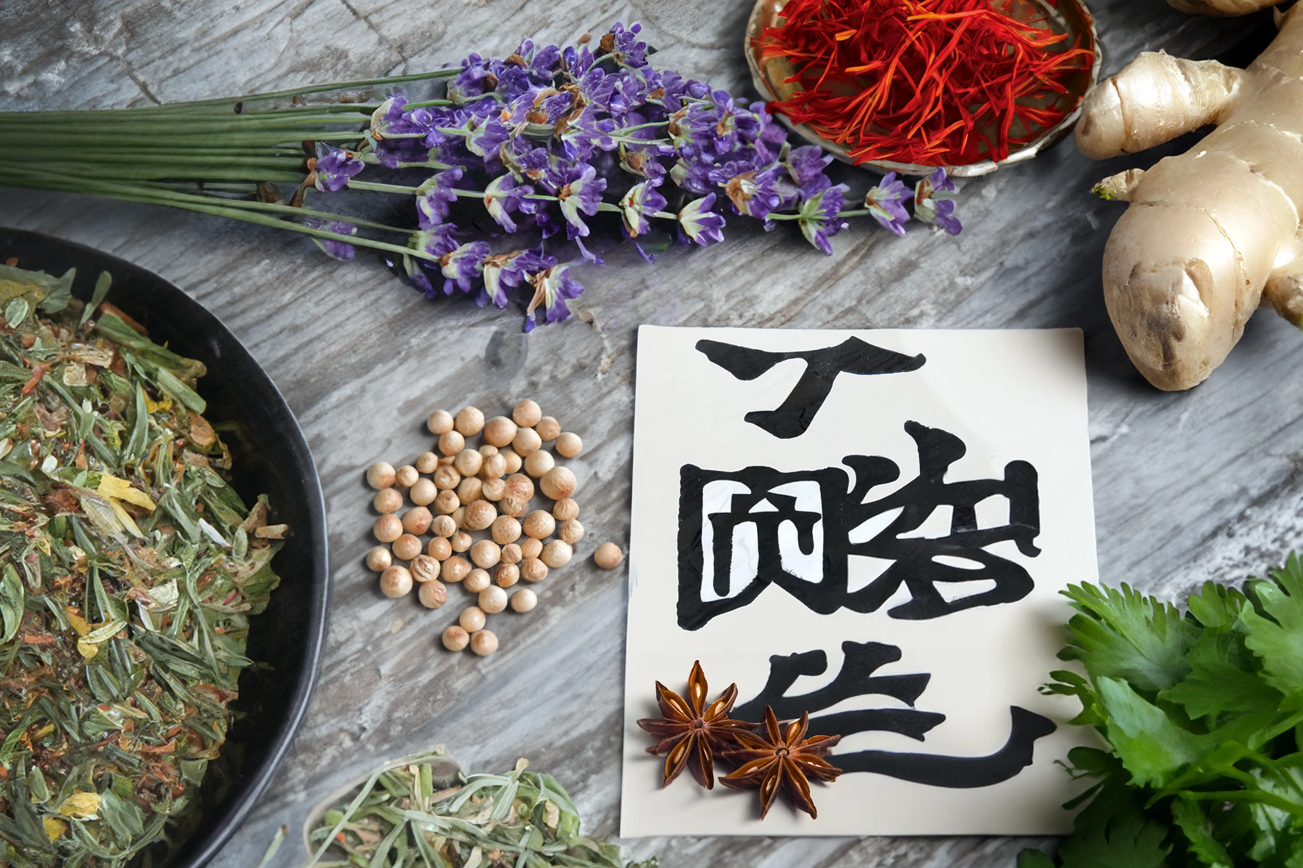 © Elke Mayr Blurred image background