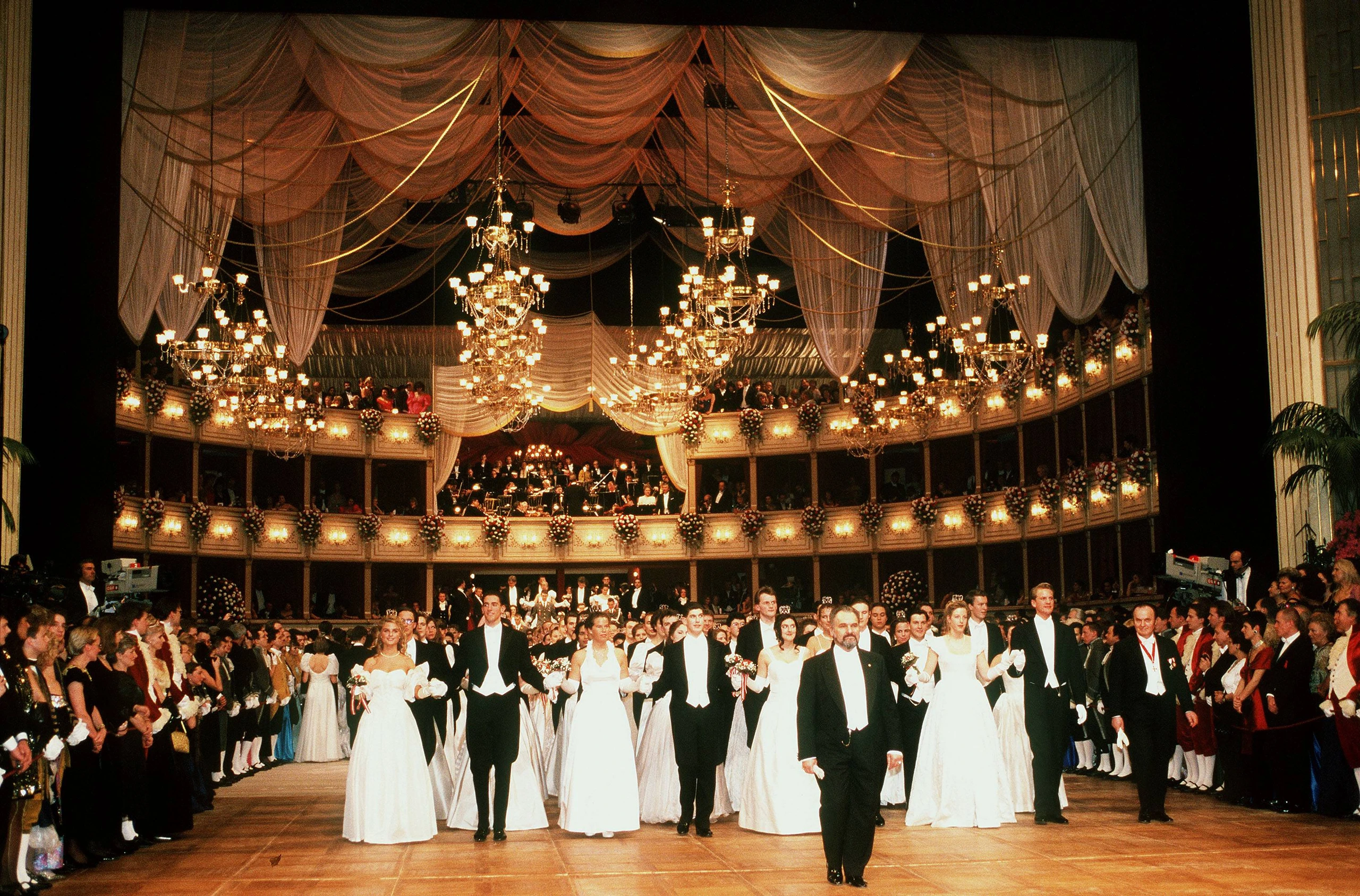 Wiener Opernball: Fakten, Looks und Stargäste