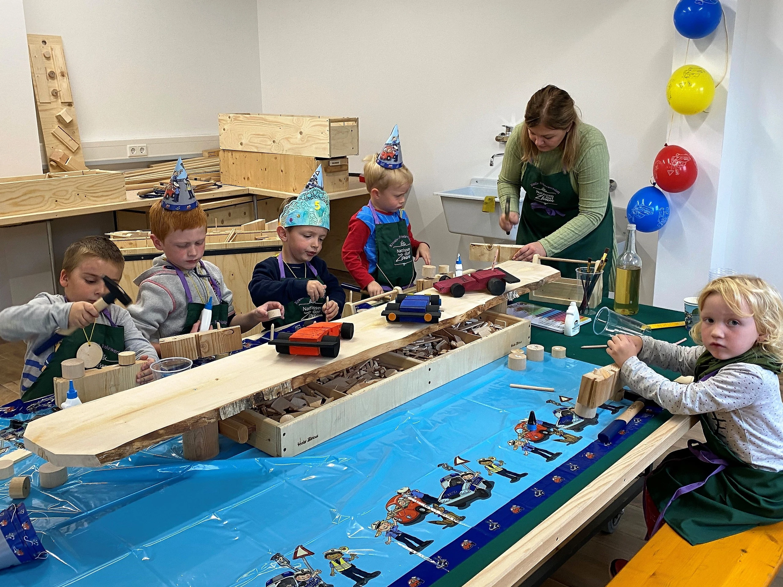 © Narzissendorf Zloam Blurred image background